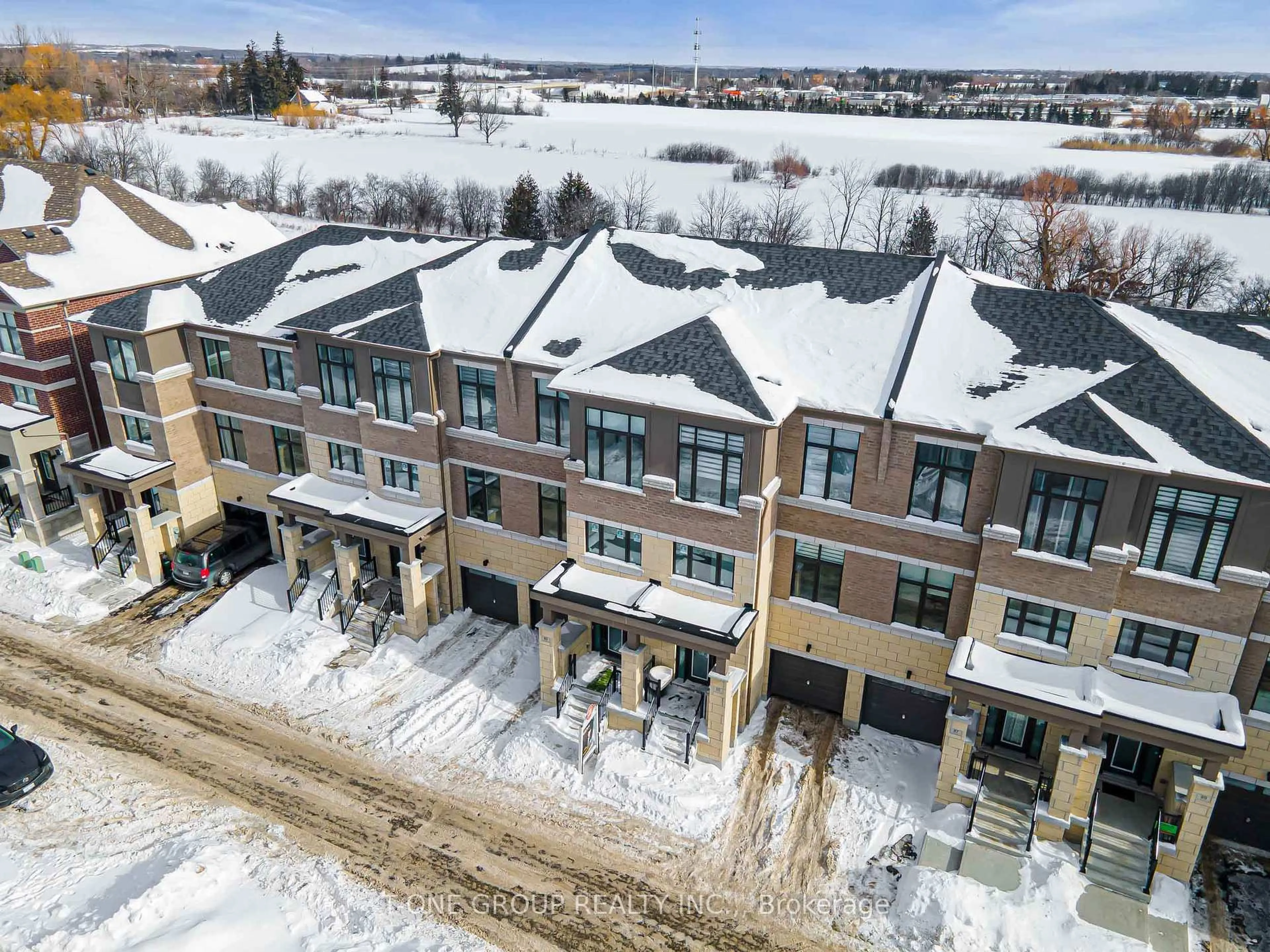 A pic from outside/outdoor area/front of a property/back of a property/a pic from drone, unknown for 83 Millman Lane, Richmond Hill Ontario L4S 0P8