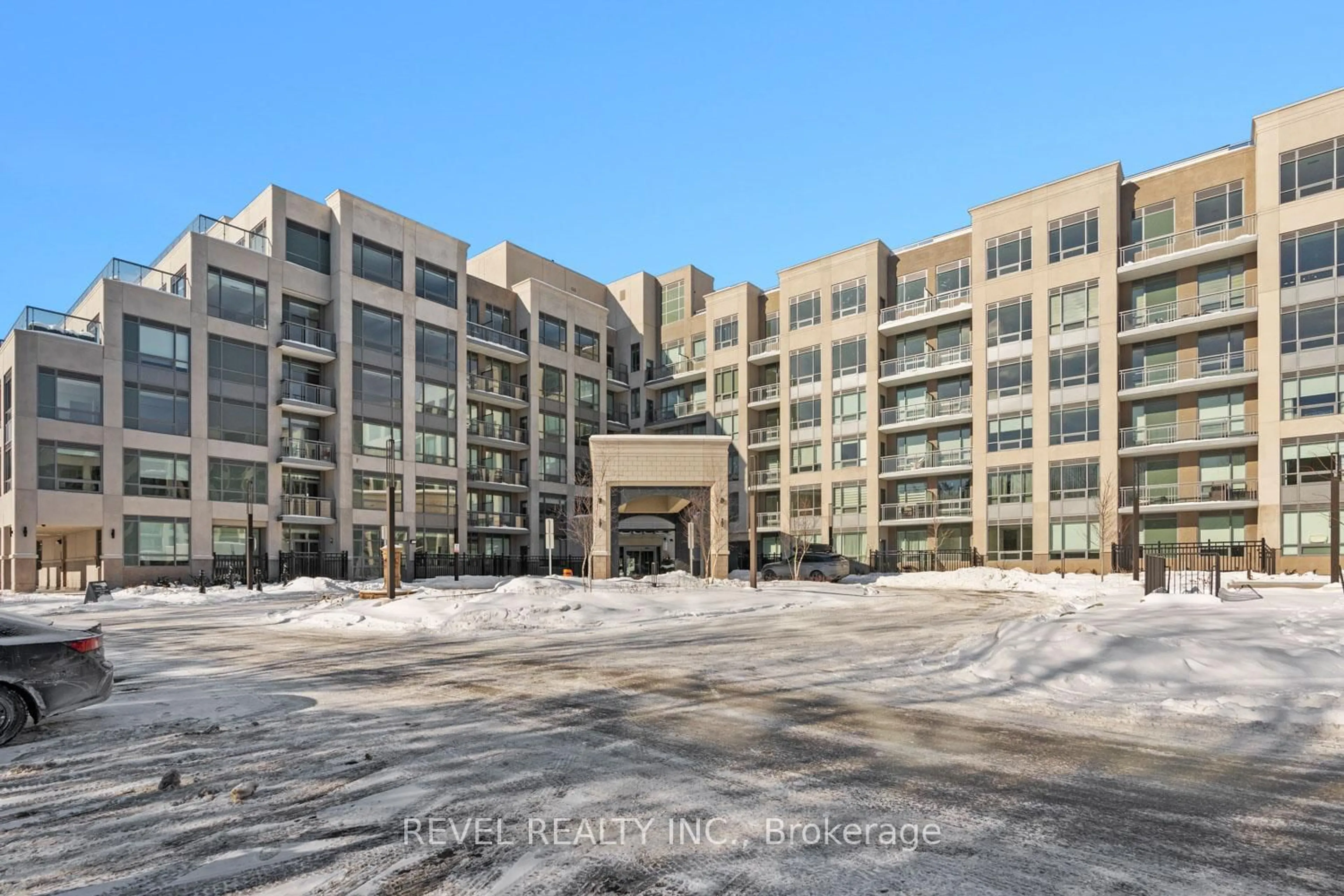 Unknown for 2075 King Rd Rd #123, King Ontario L7B 0R6