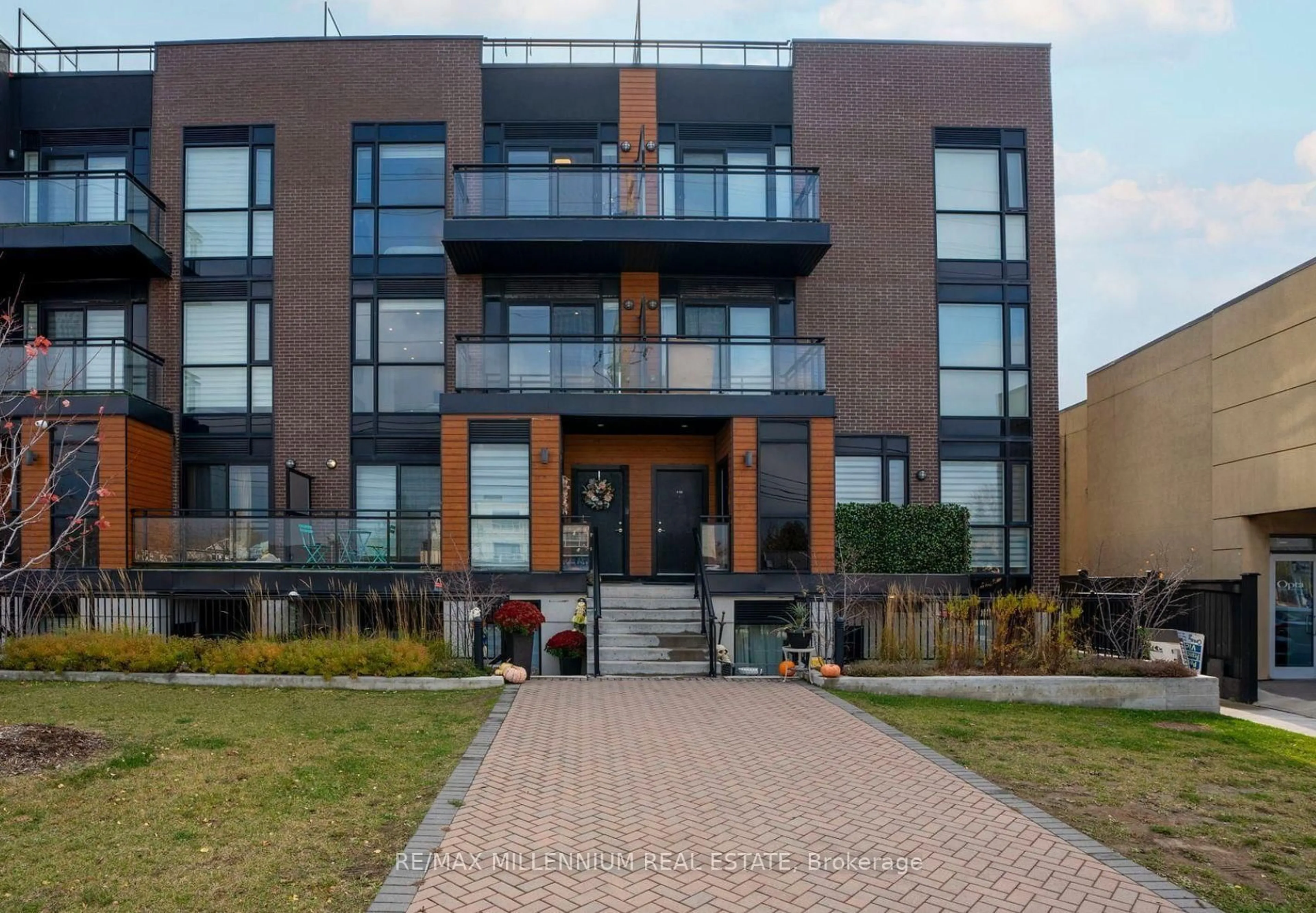 Home with brick exterior material, building for 5309 Highway 7 #A203, Vaughan Ontario L4L 0J1