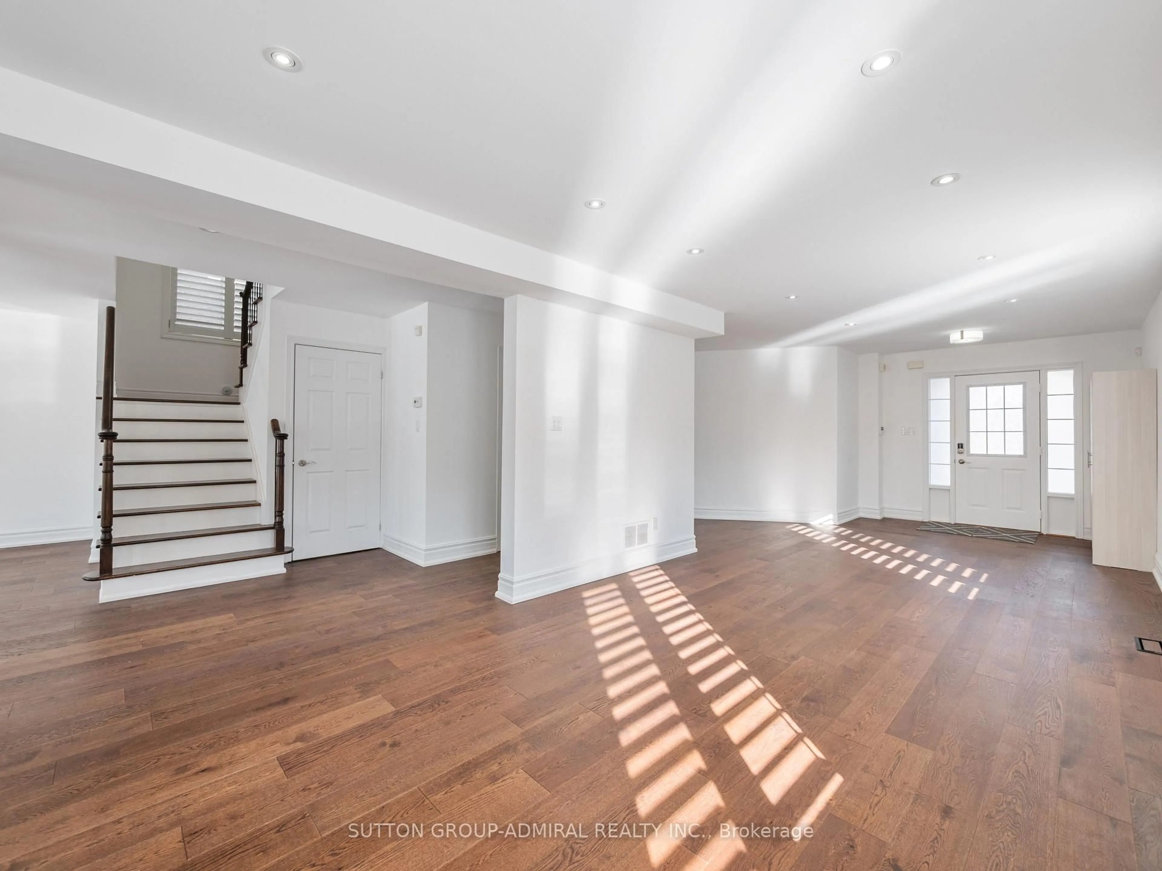 Unknown for 172 Kingsview Dr, Vaughan Ontario L4H 2Z3