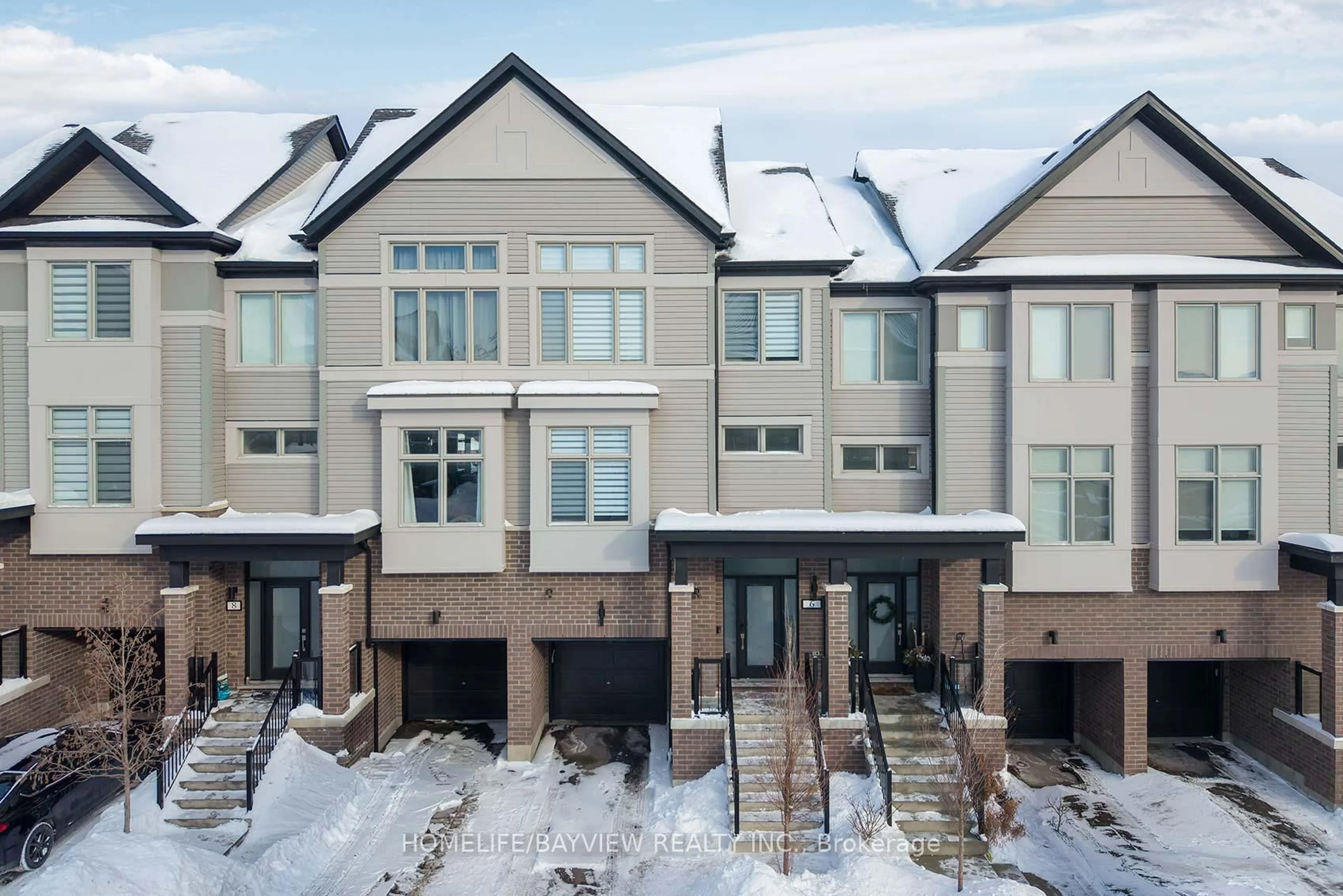 A pic from outside/outdoor area/front of a property/back of a property/a pic from drone, unknown for 6 Totten Tr, New Tecumseth Ontario L0G 1W0