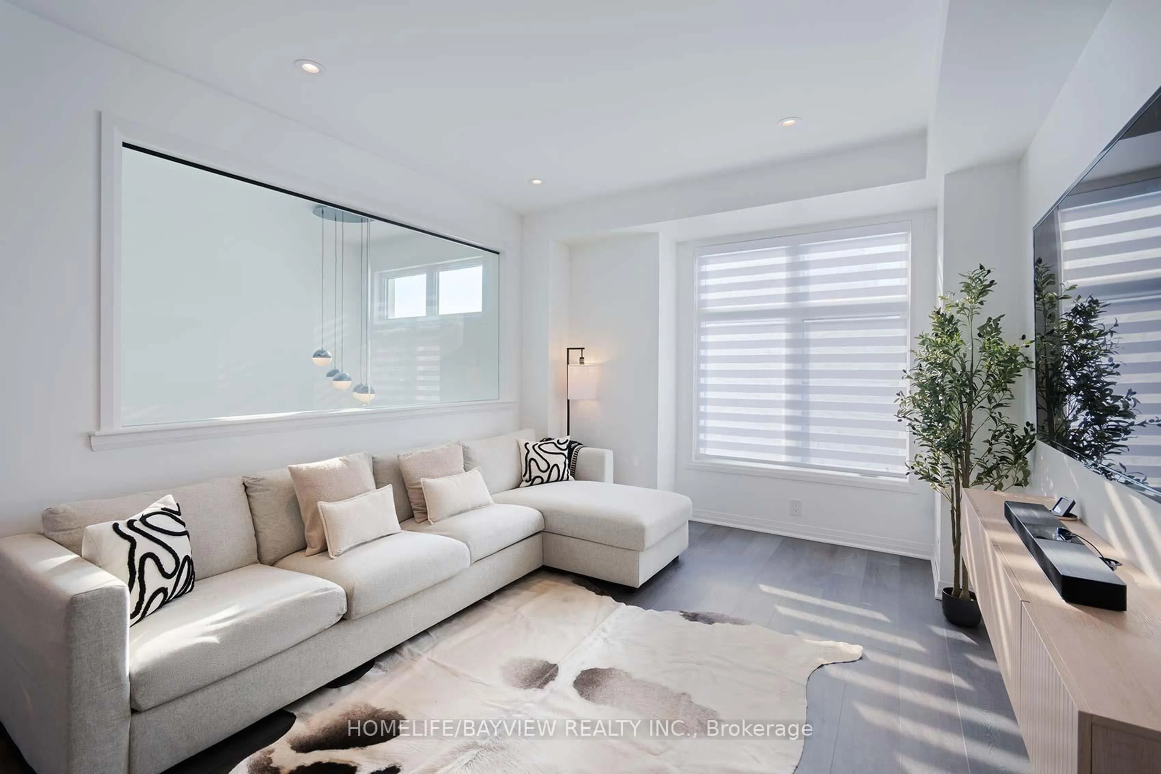 Living room with furniture, unknown for 6 Totten Tr, New Tecumseth Ontario L0G 1W0