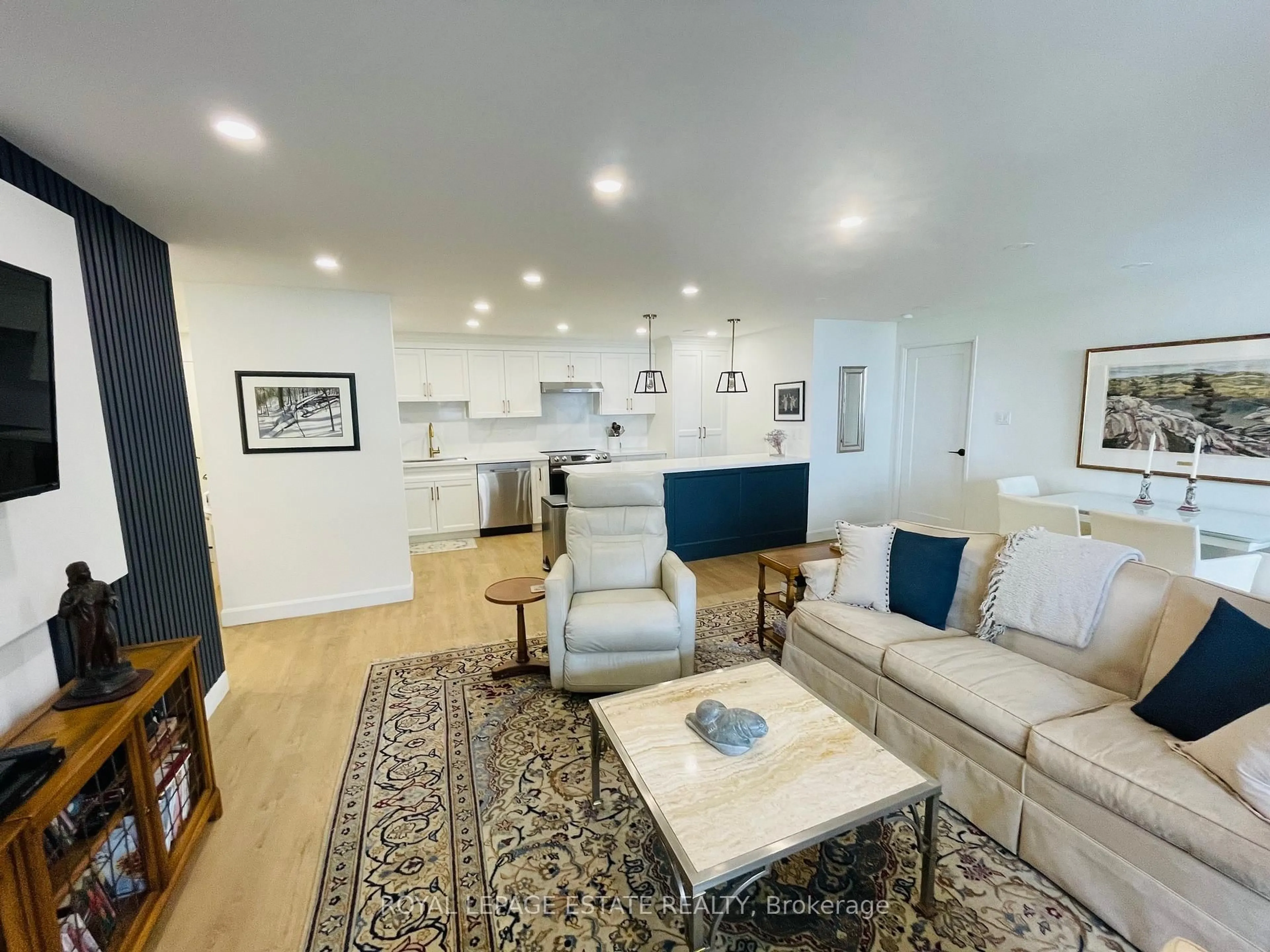 Living room with furniture, unknown for 50 Inverlochy Blvd #1004, Markham Ontario L3T 4T6