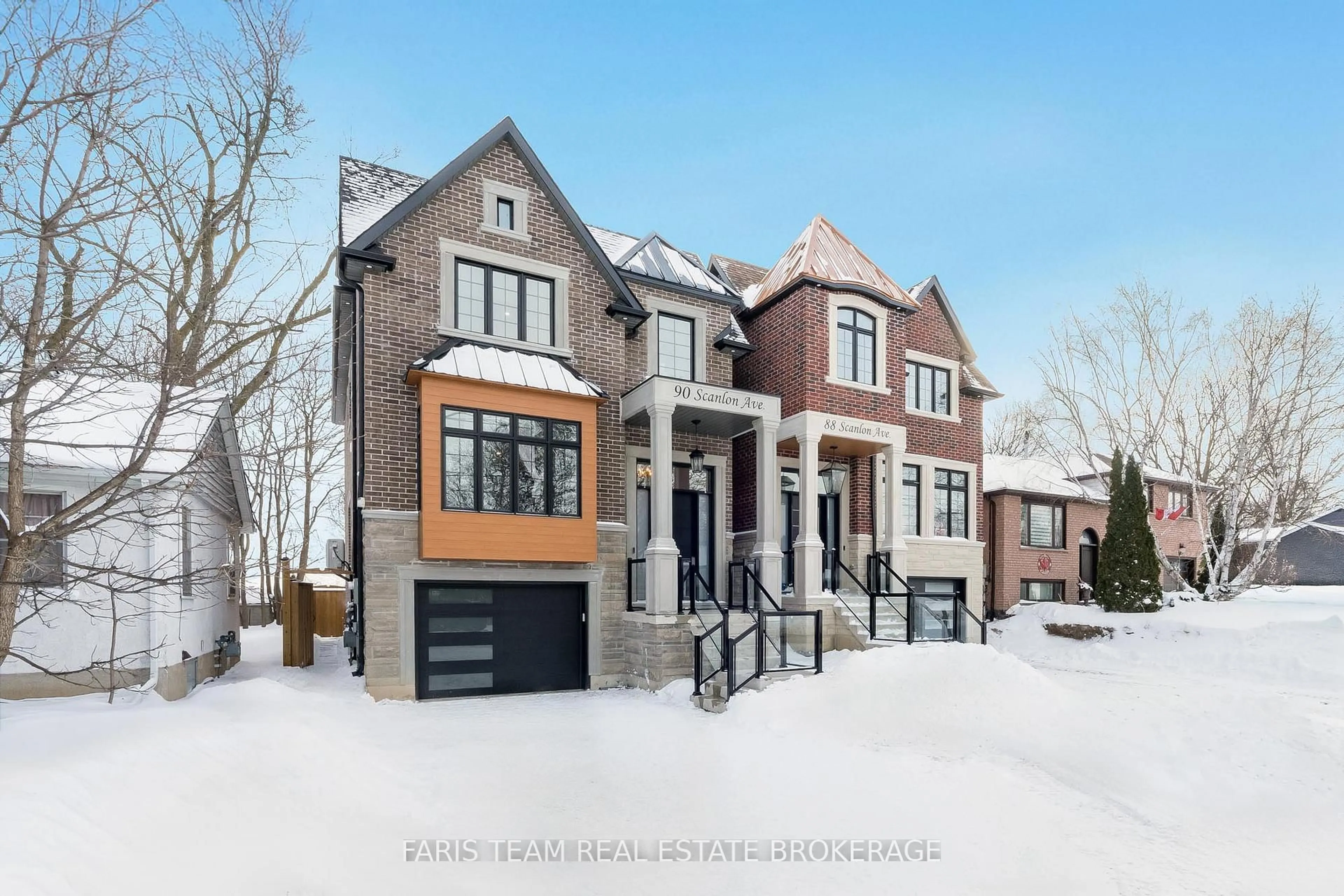 Home with brick exterior material, street for 90 Scanlon Ave, Bradford West Gwillimbury Ontario L3Z 1C9