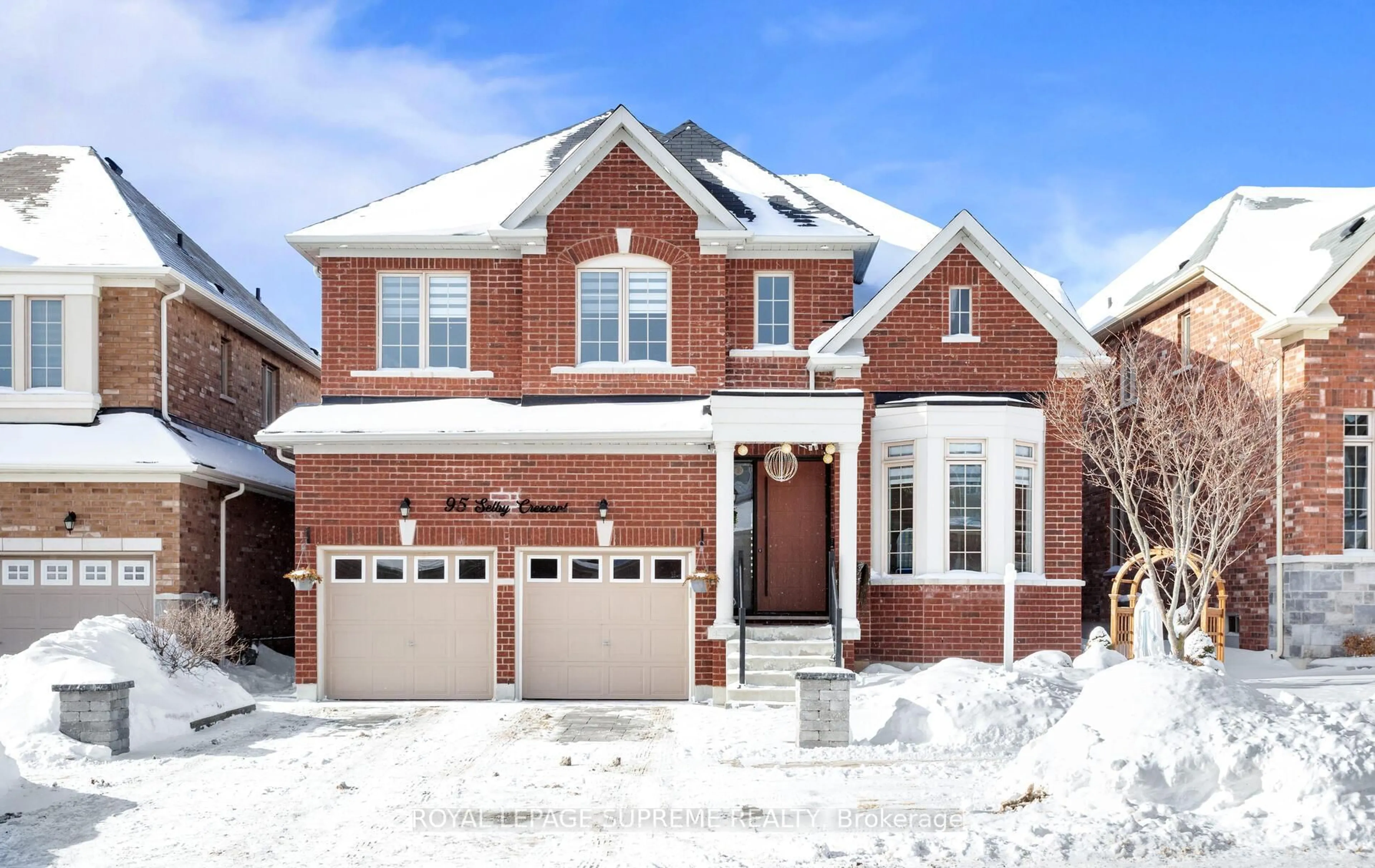 Home with brick exterior material, street for 95 Selby Cres, Bradford West Gwillimbury Ontario L3Z 0V3