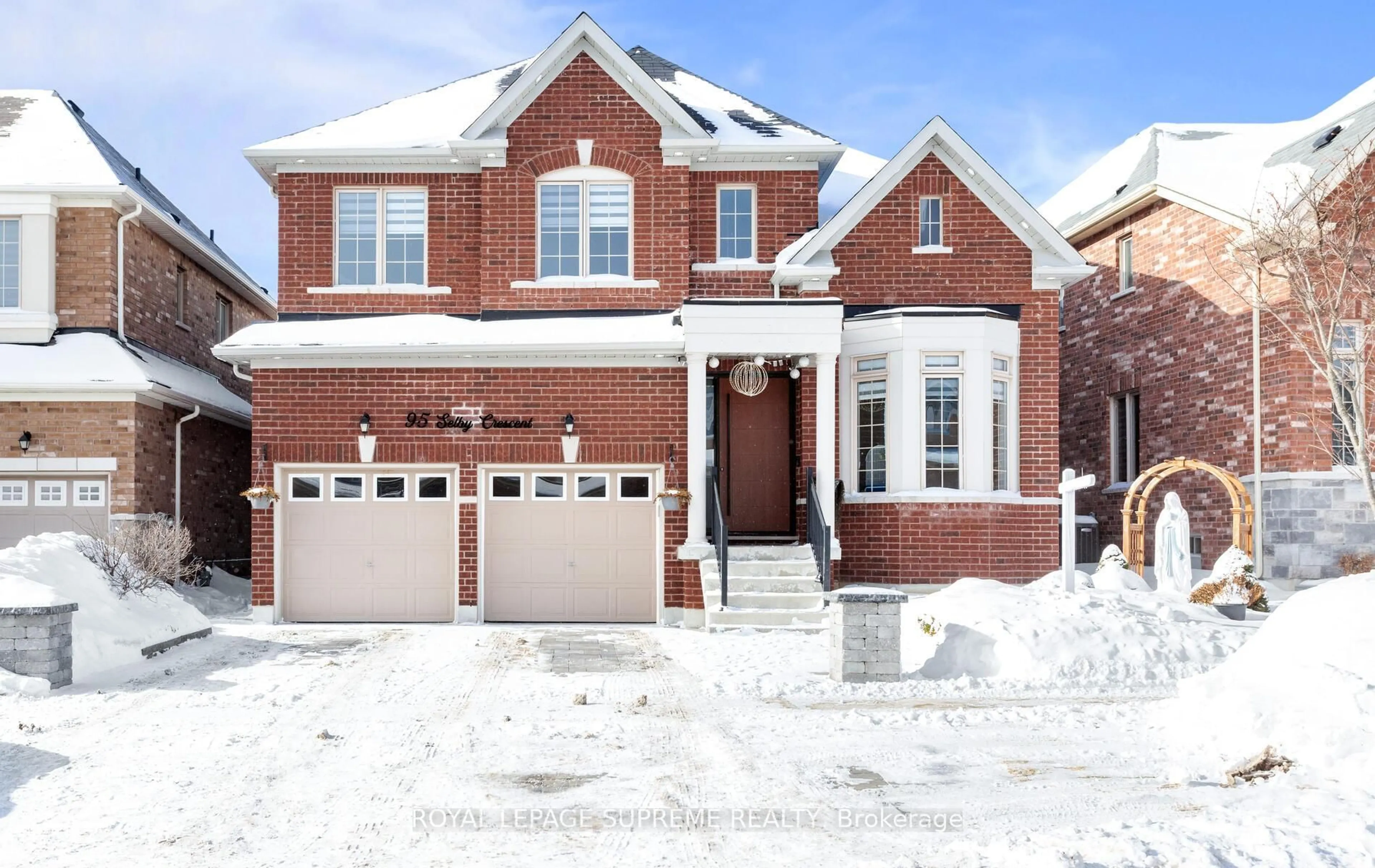 Home with brick exterior material, street for 95 Selby Cres, Bradford West Gwillimbury Ontario L3Z 0V3