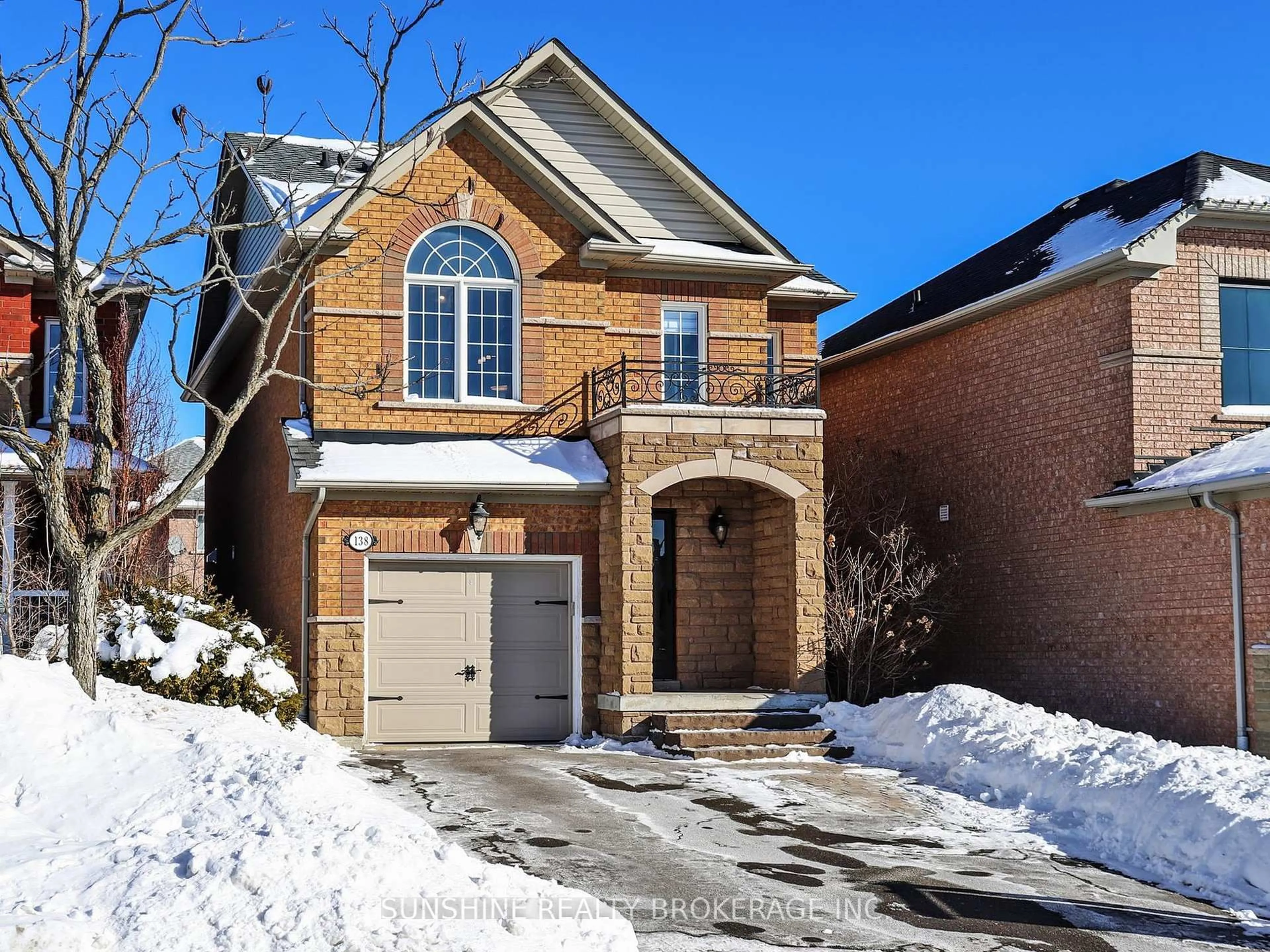 Home with brick exterior material, street for 138 Beaverbrook Cres, Vaughan Ontario L6A 3T5