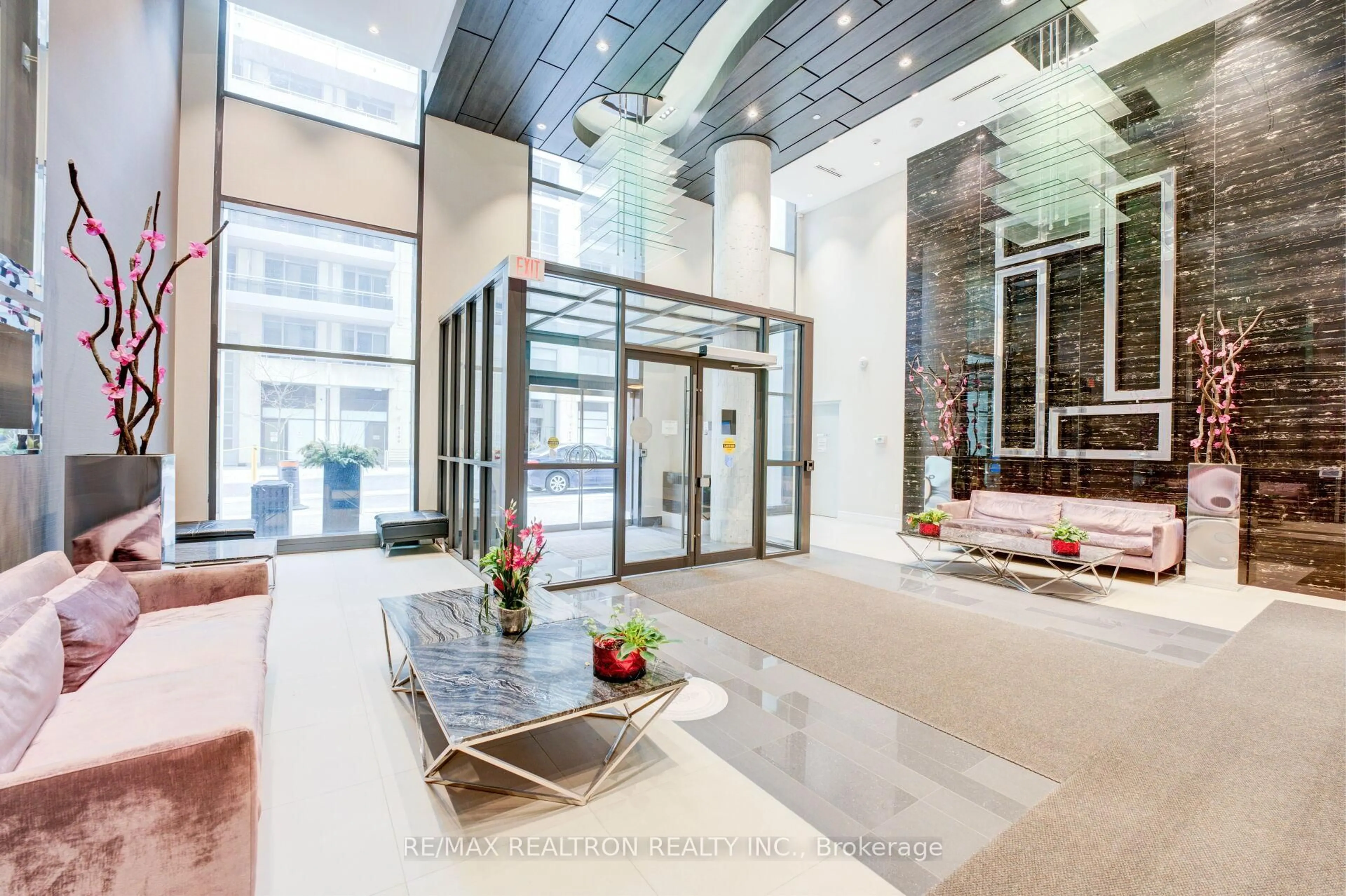 Unknown for 9201 Yonge St #1413, Richmond Hill Ontario L4C 1H9