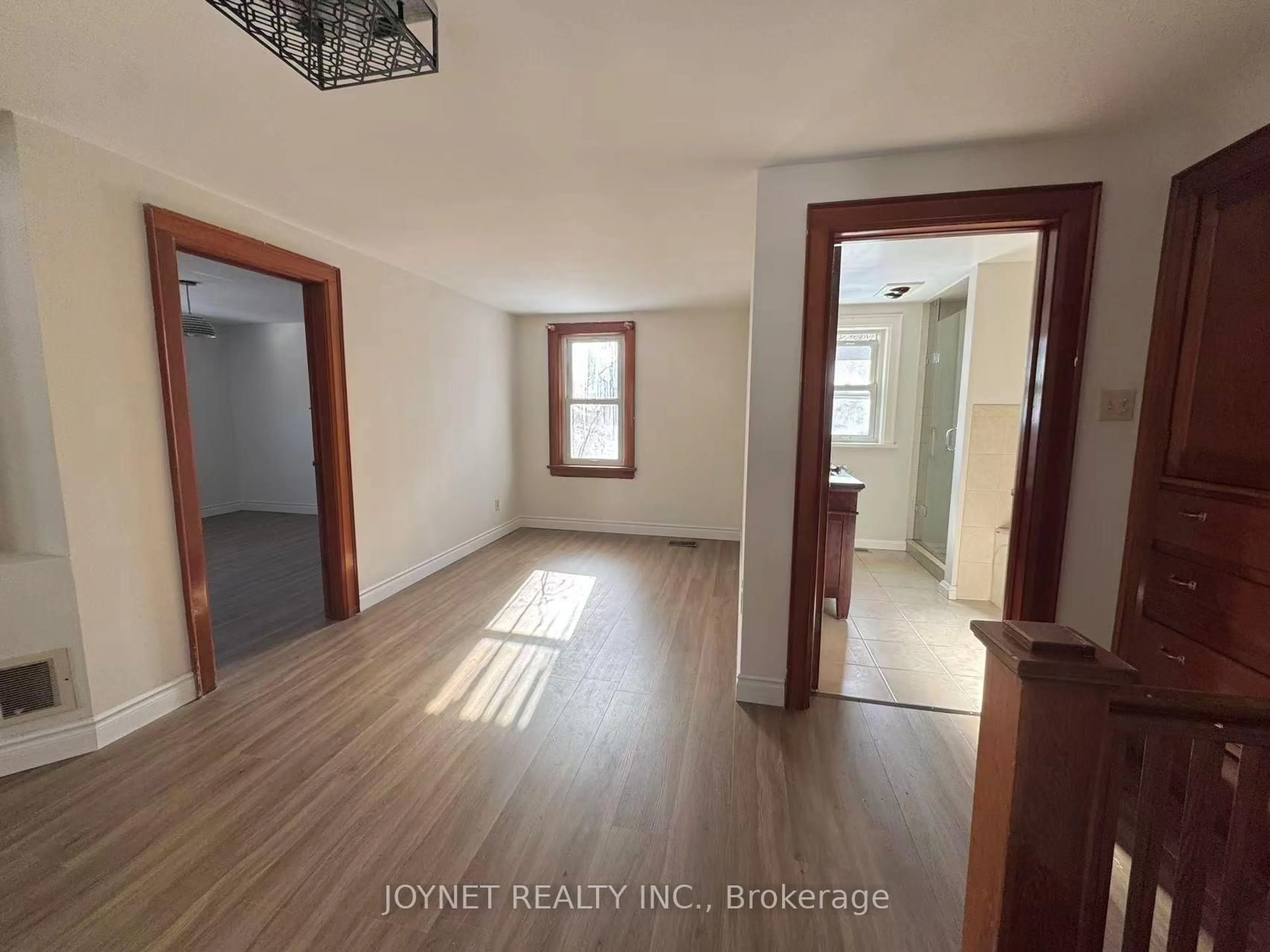 A pic of a room for 17 Eckardt Ave, Markham Ontario L3R 1P1