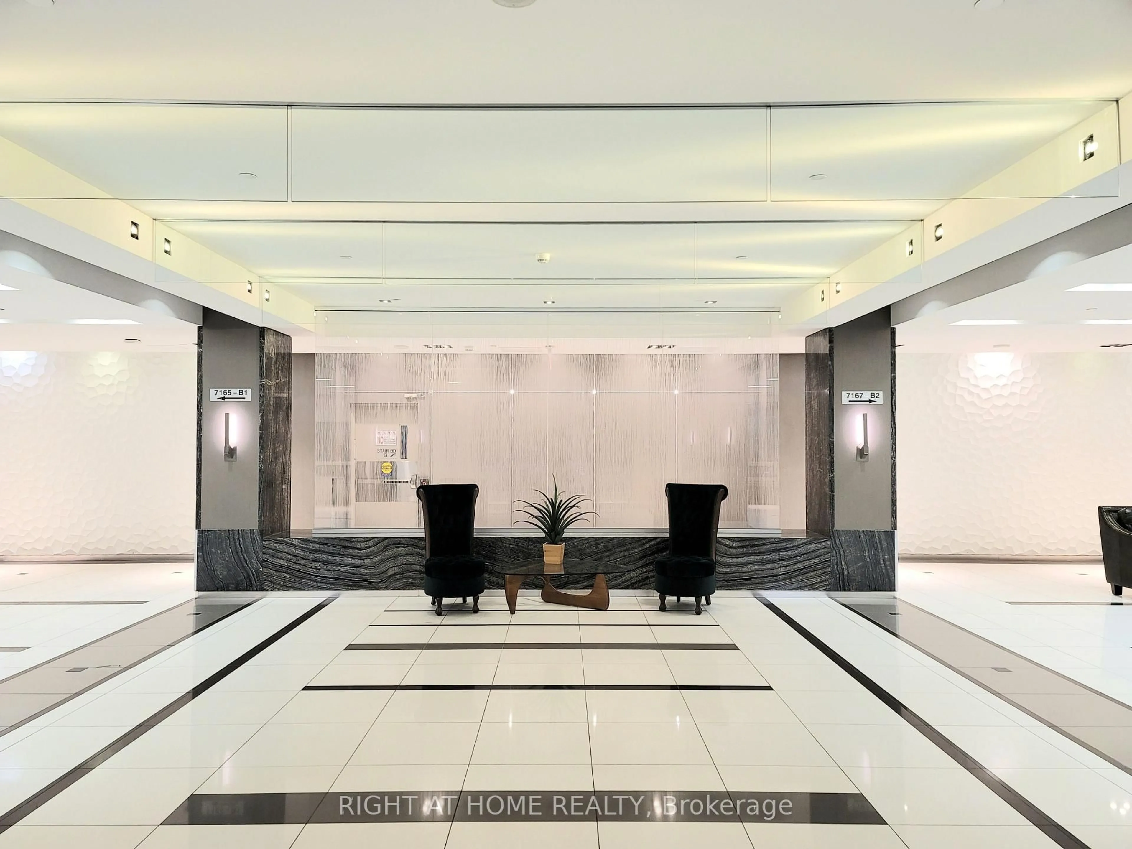 Lobby for 7167 YONGE St #1007, Markham Ontario L3T 0E1