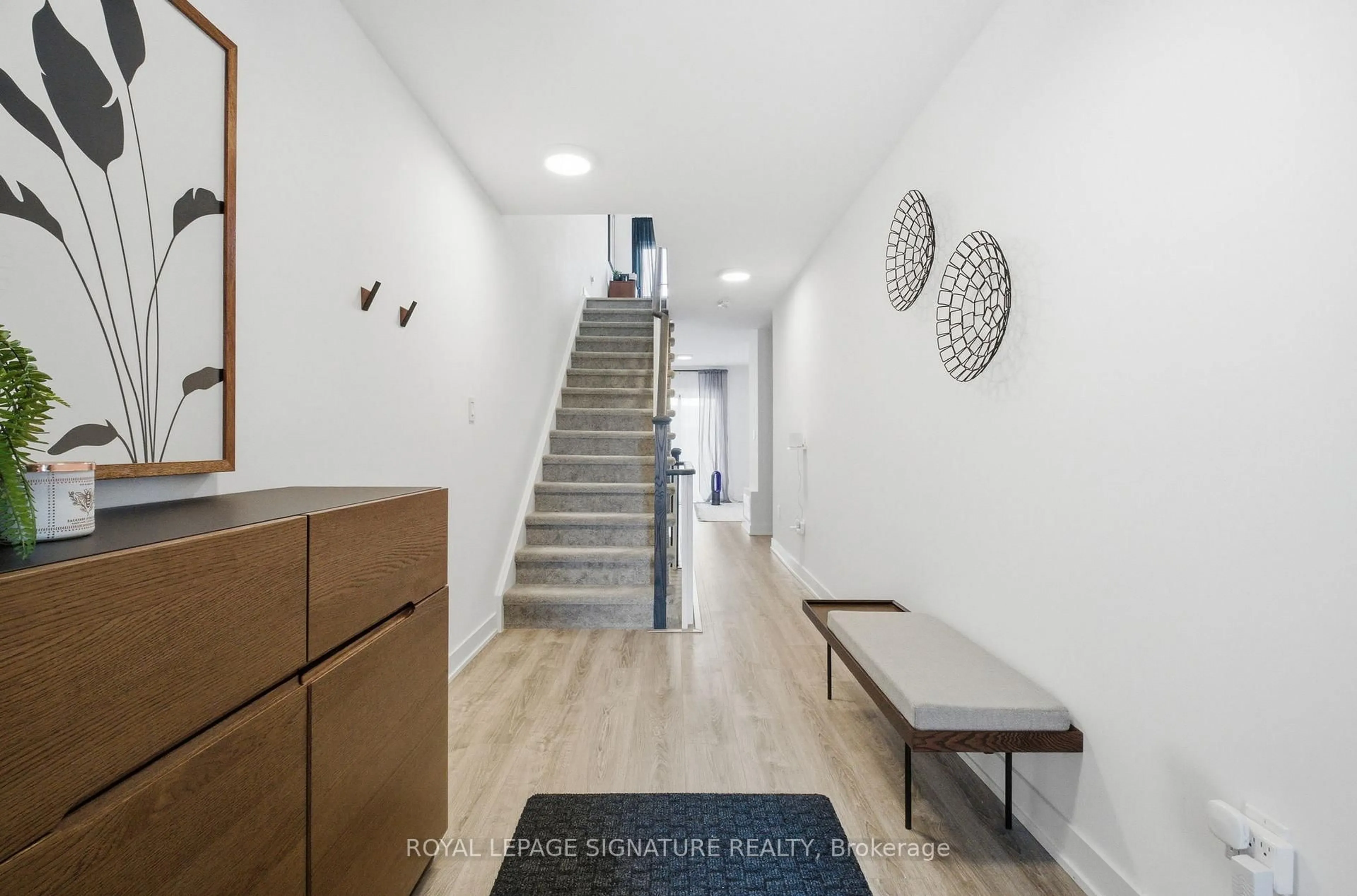 Unknown for 82 Covington Cres, Whitchurch-Stouffville Ontario L4A 4W8