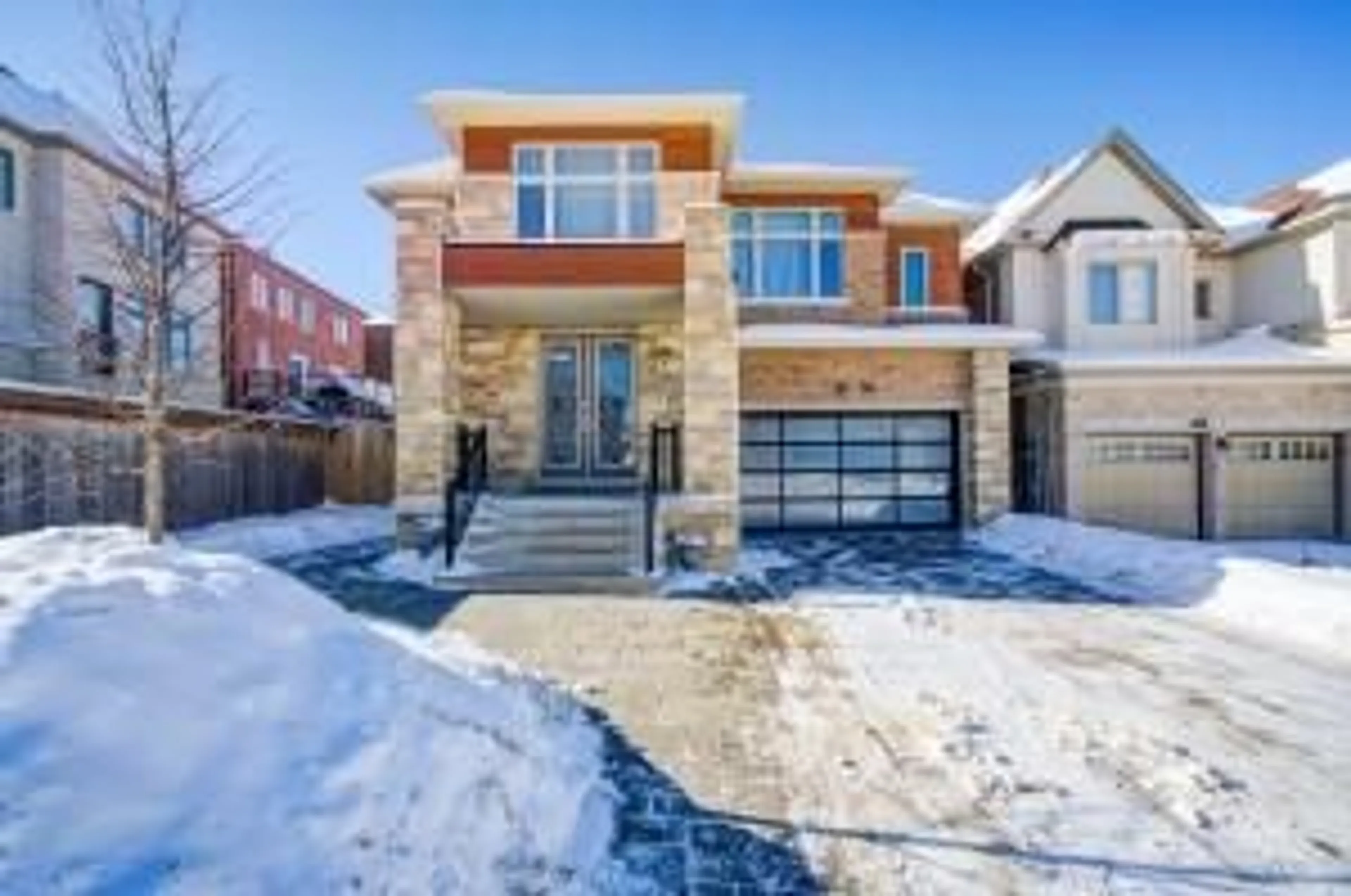 Home with brick exterior material, street for 4 Goldeneye Dr, East Gwillimbury Ontario L9N 1R8