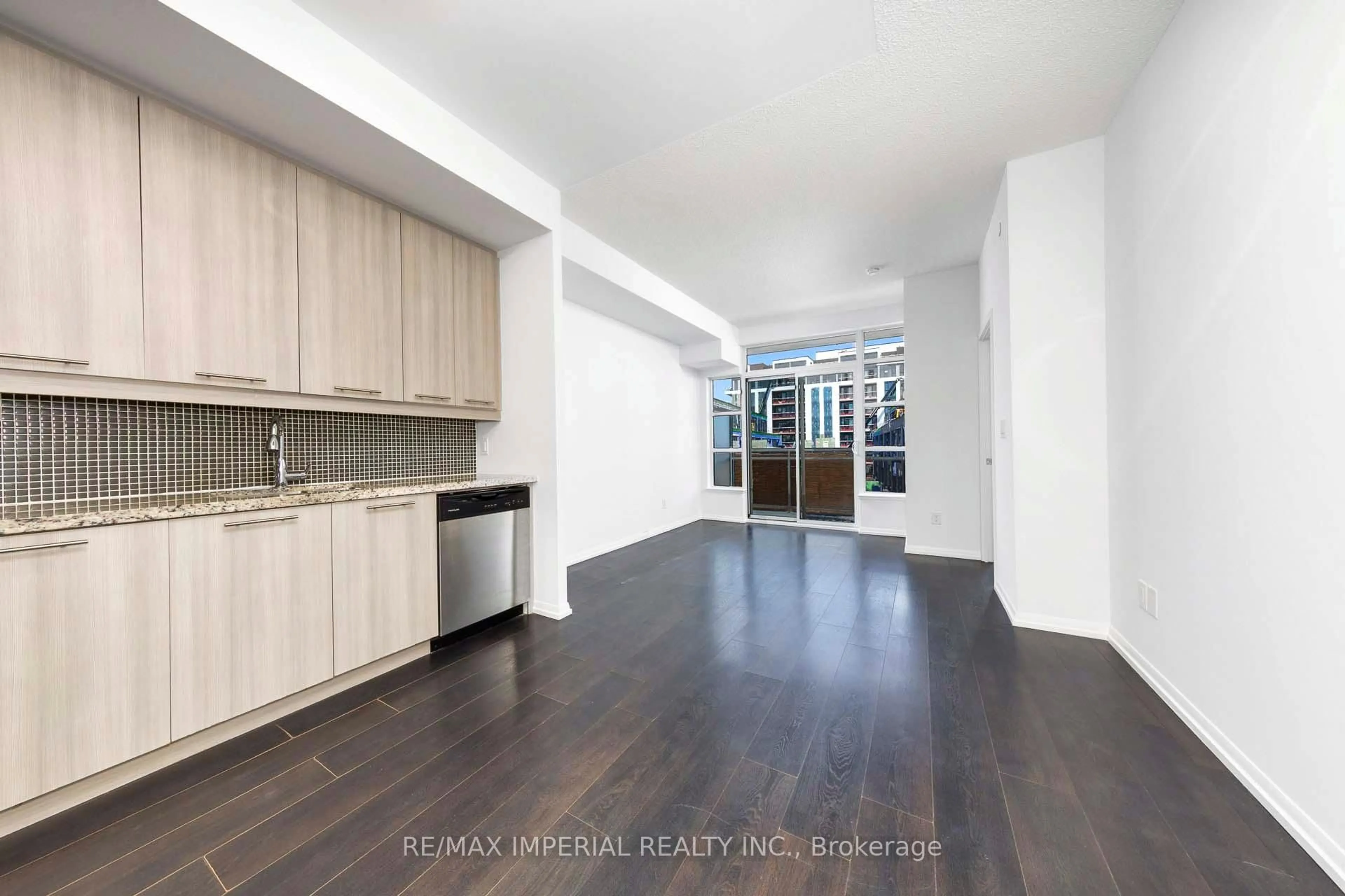 Open concept kitchen, unknown for 540 Bur Oak Ave #530, Markham Ontario L6C 0Y2