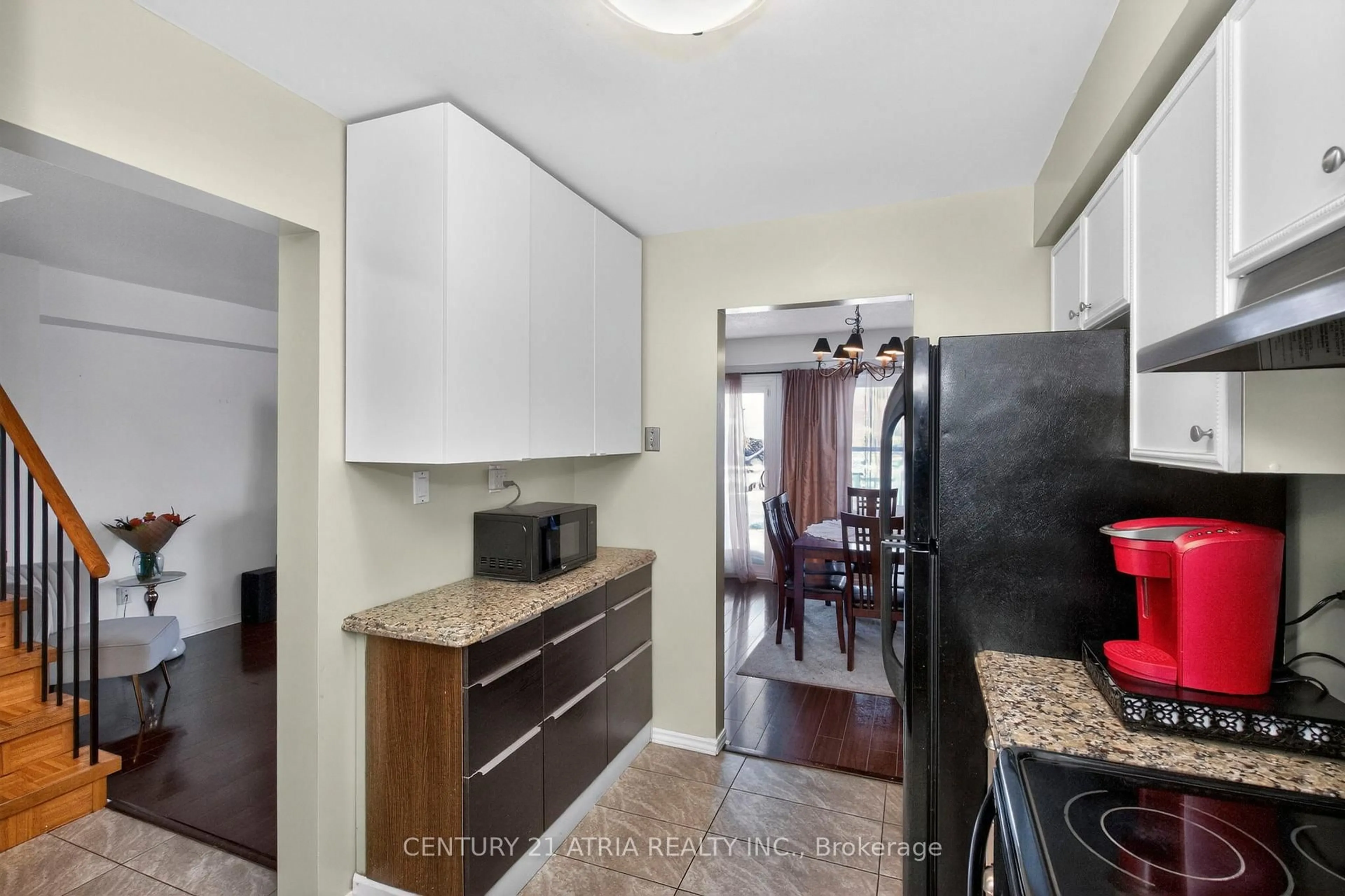 Standard kitchen, unknown for 1154 Inniswood St, Innisfil Ontario L9S 1X9