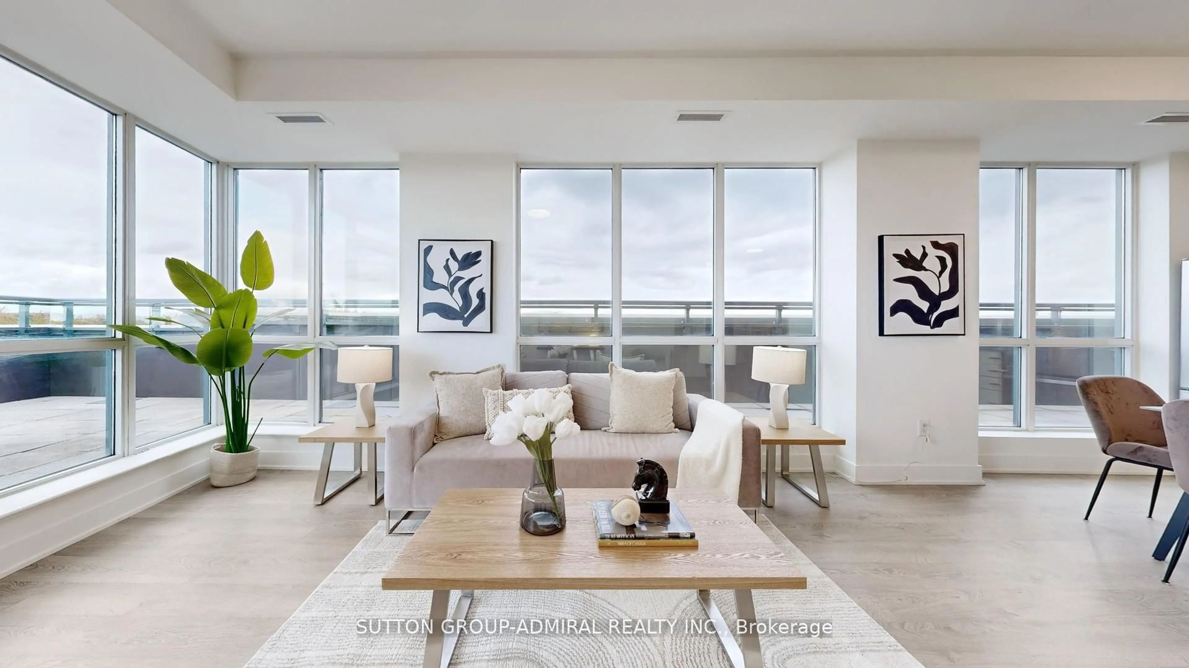 Living room with furniture, unknown for 7608 Yonge St #PH11, Vaughan Ontario L4J 0J5