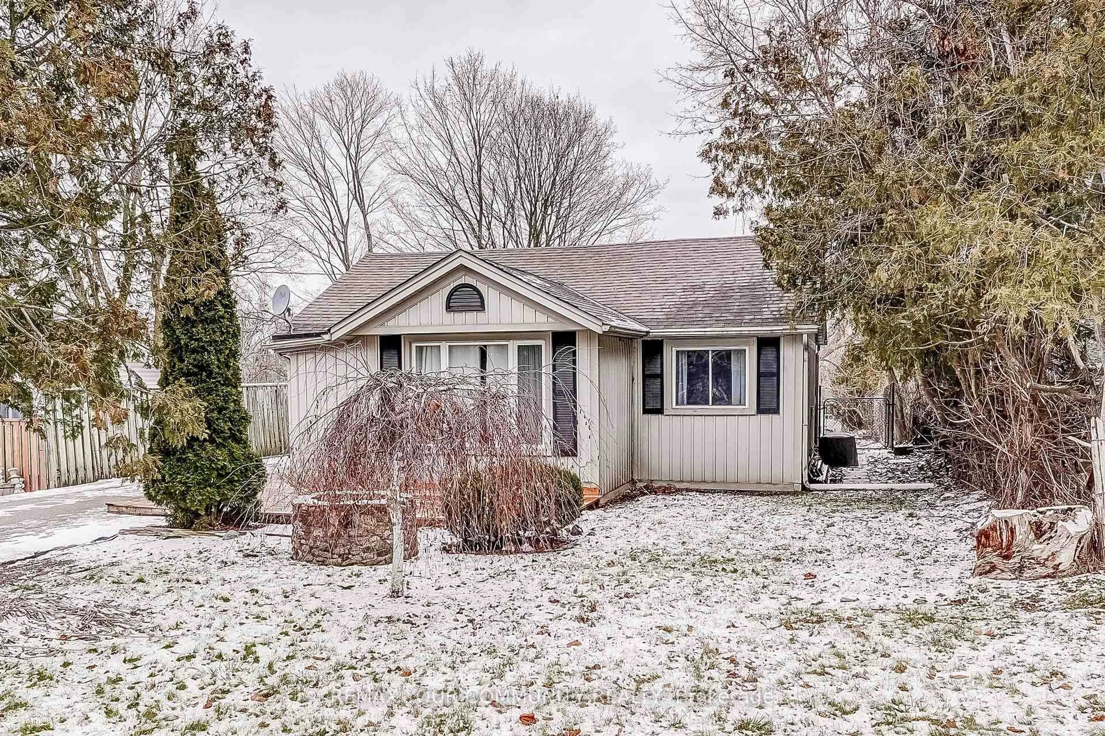 Shed for 244 Cedarholme Ave, Georgina Ontario L4P 2W4