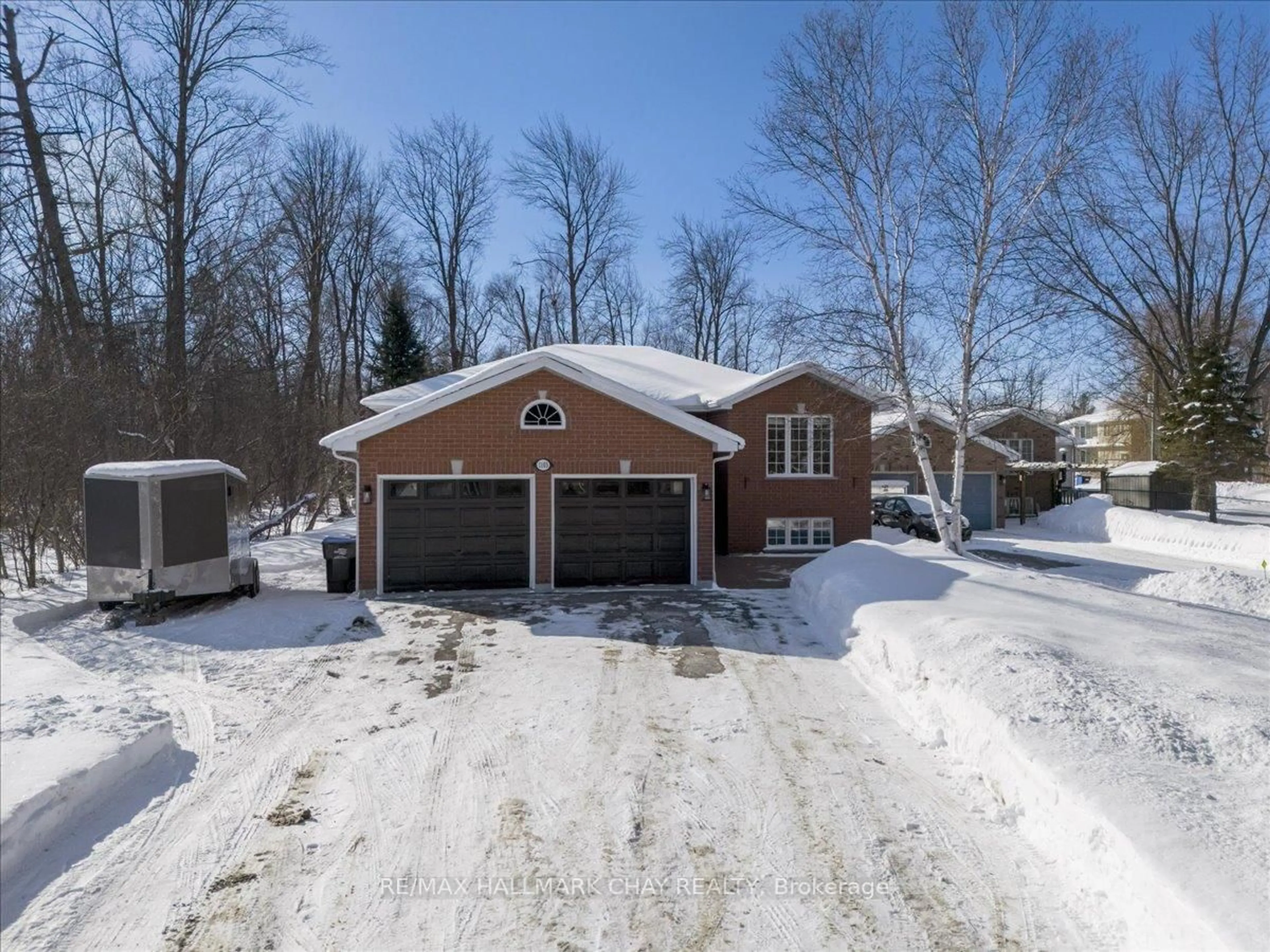 A pic from outside/outdoor area/front of a property/back of a property/a pic from drone, street for 1103 Belle Aire Beach Rd, Innisfil Ontario L0L 1C0