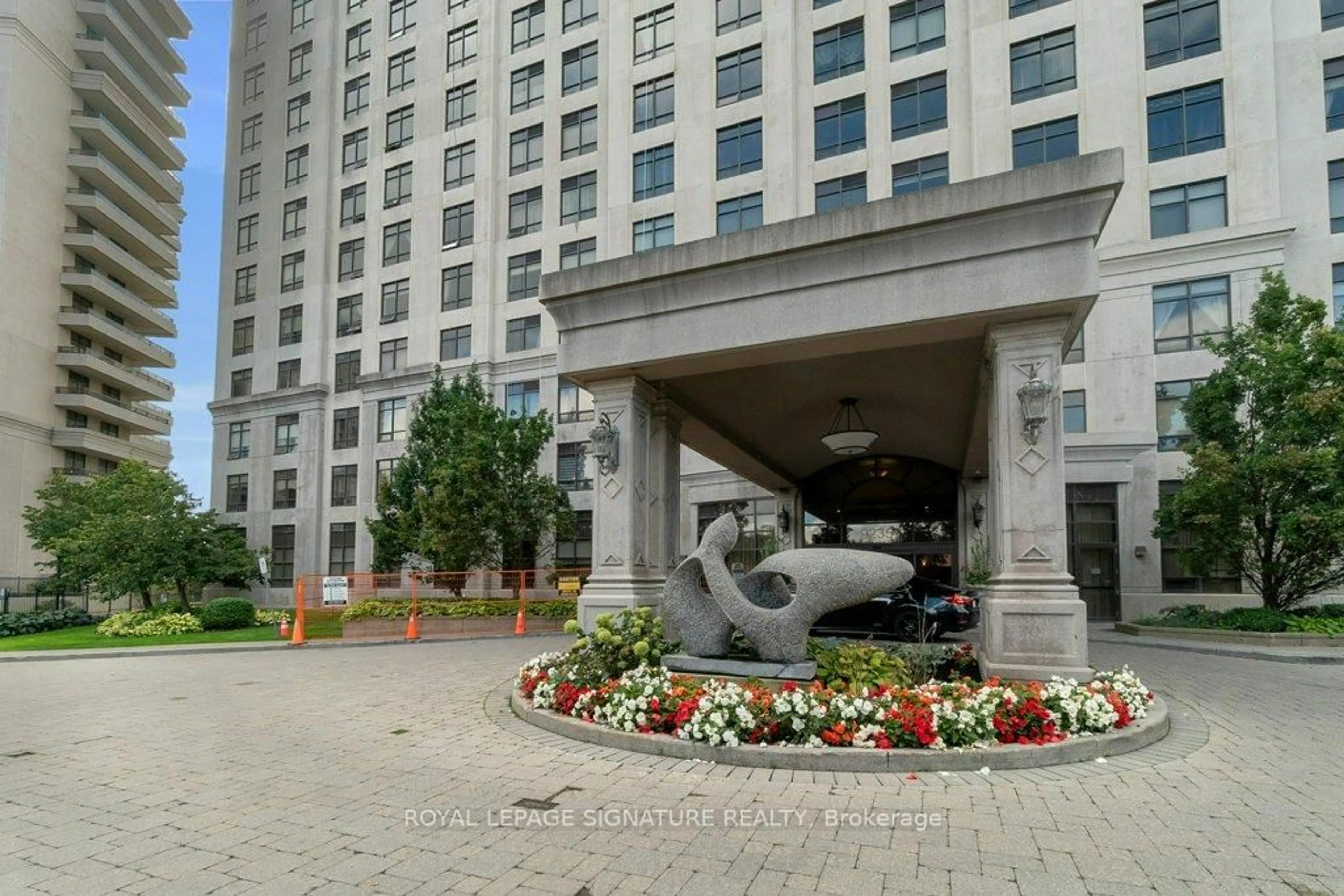 Unknown for 9235 Jane St #707, Vaughan Ontario L6A 0J8