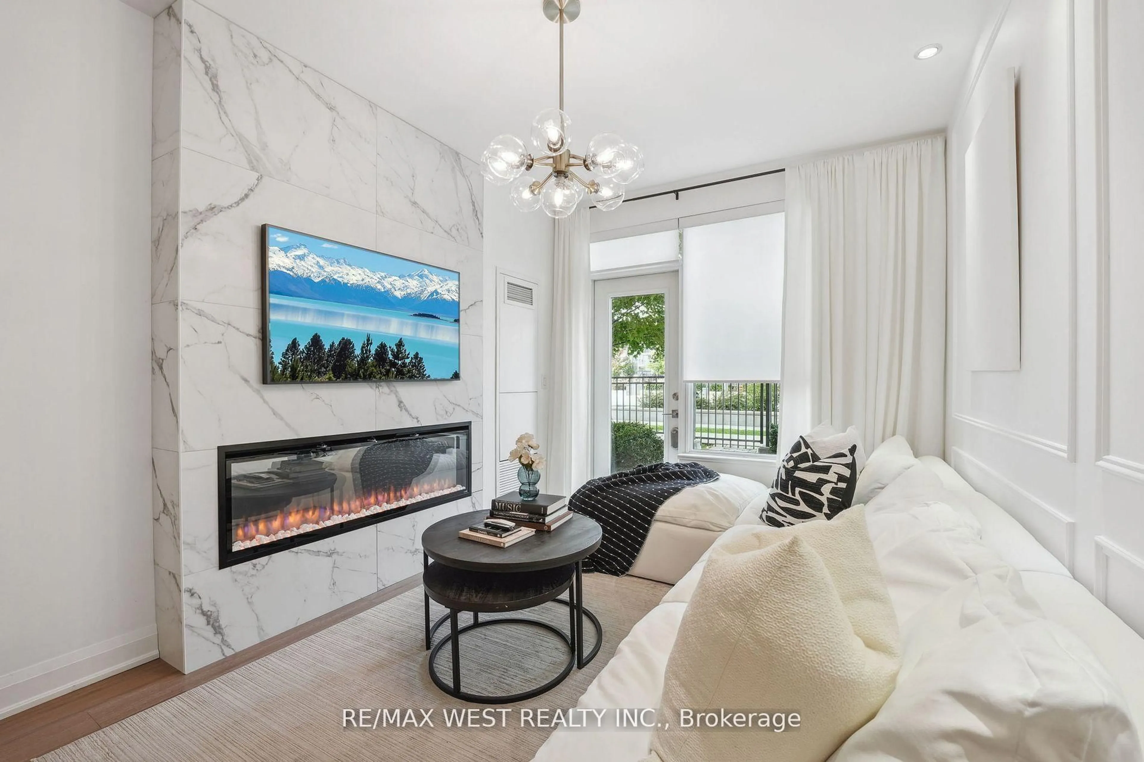 Unknown for 8228 Birchmount Rd #116, Markham Ontario L3R 1A6