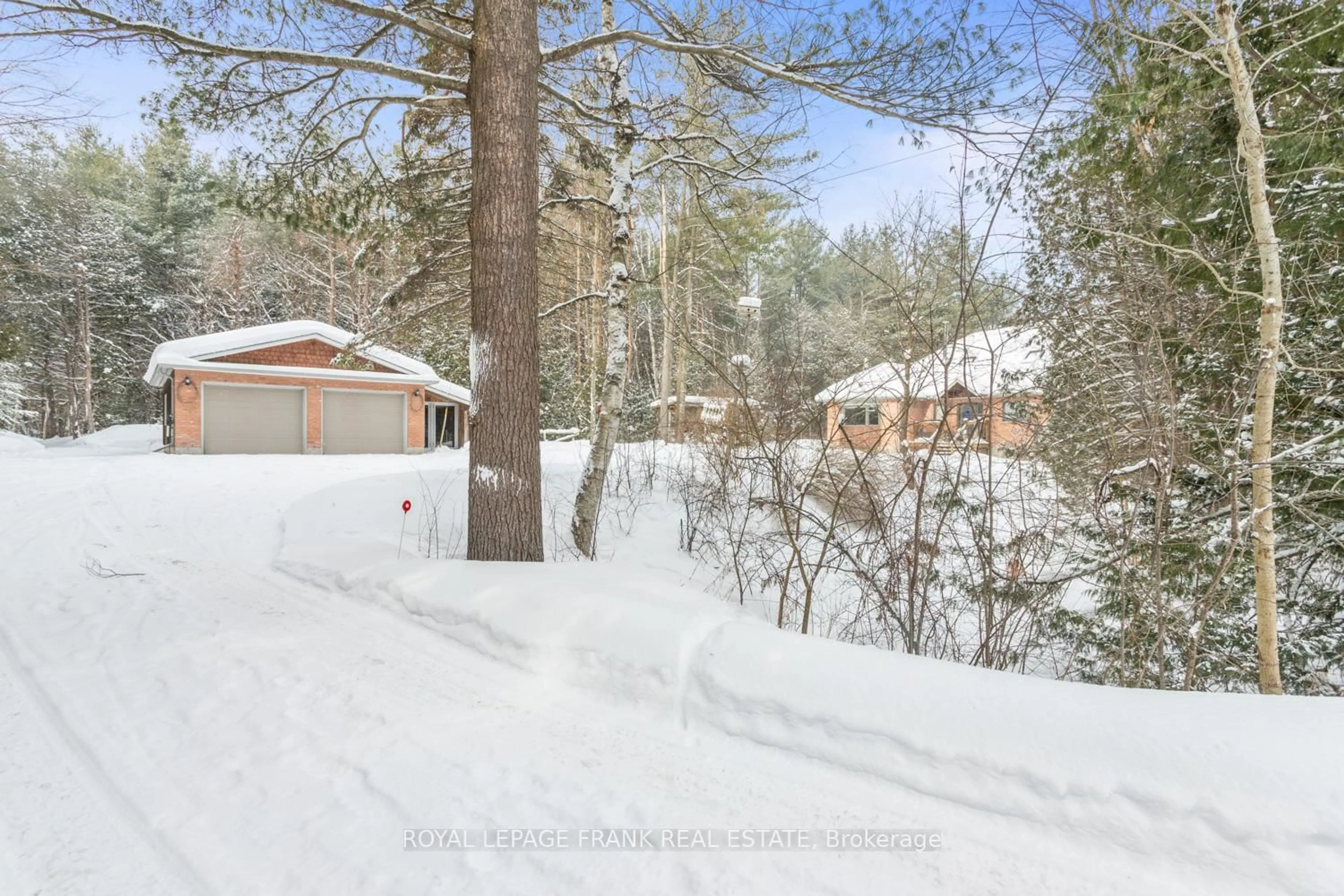 Unknown for 5 Regent St, Georgina Ontario L0E 1N0