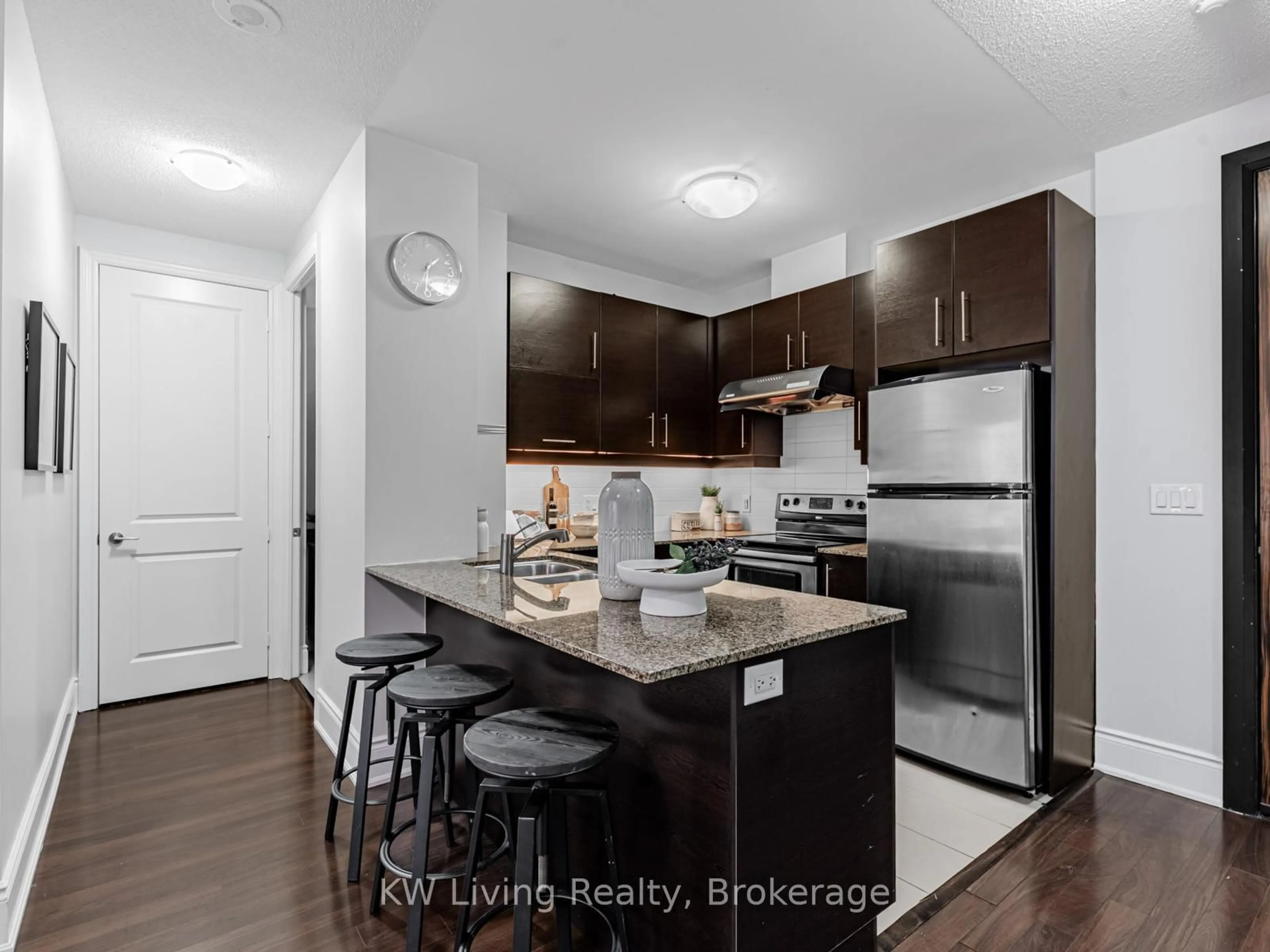 Unknown for 273 South Park Rd #115, Markham Ontario L3T 0B5