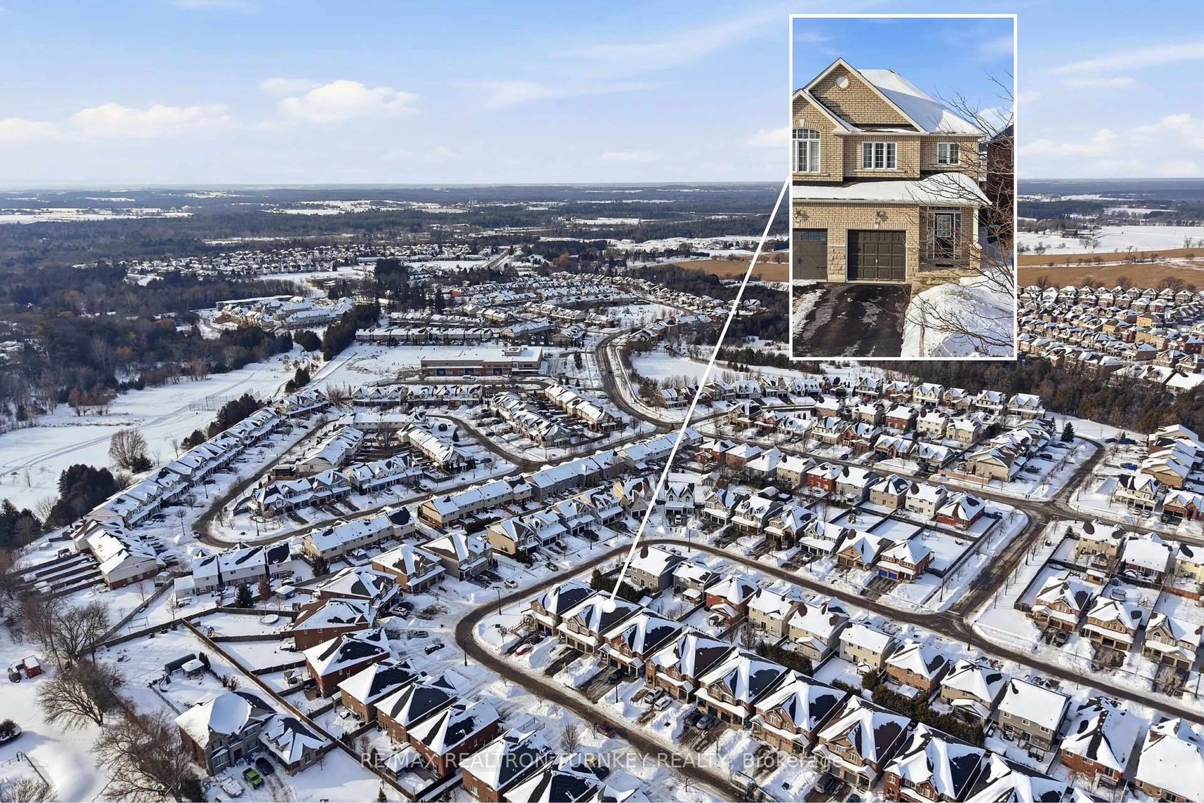 A pic from outside/outdoor area/front of a property/back of a property/a pic from drone, street for 86 Donald Stewart Cres, East Gwillimbury Ontario L0G 1M0