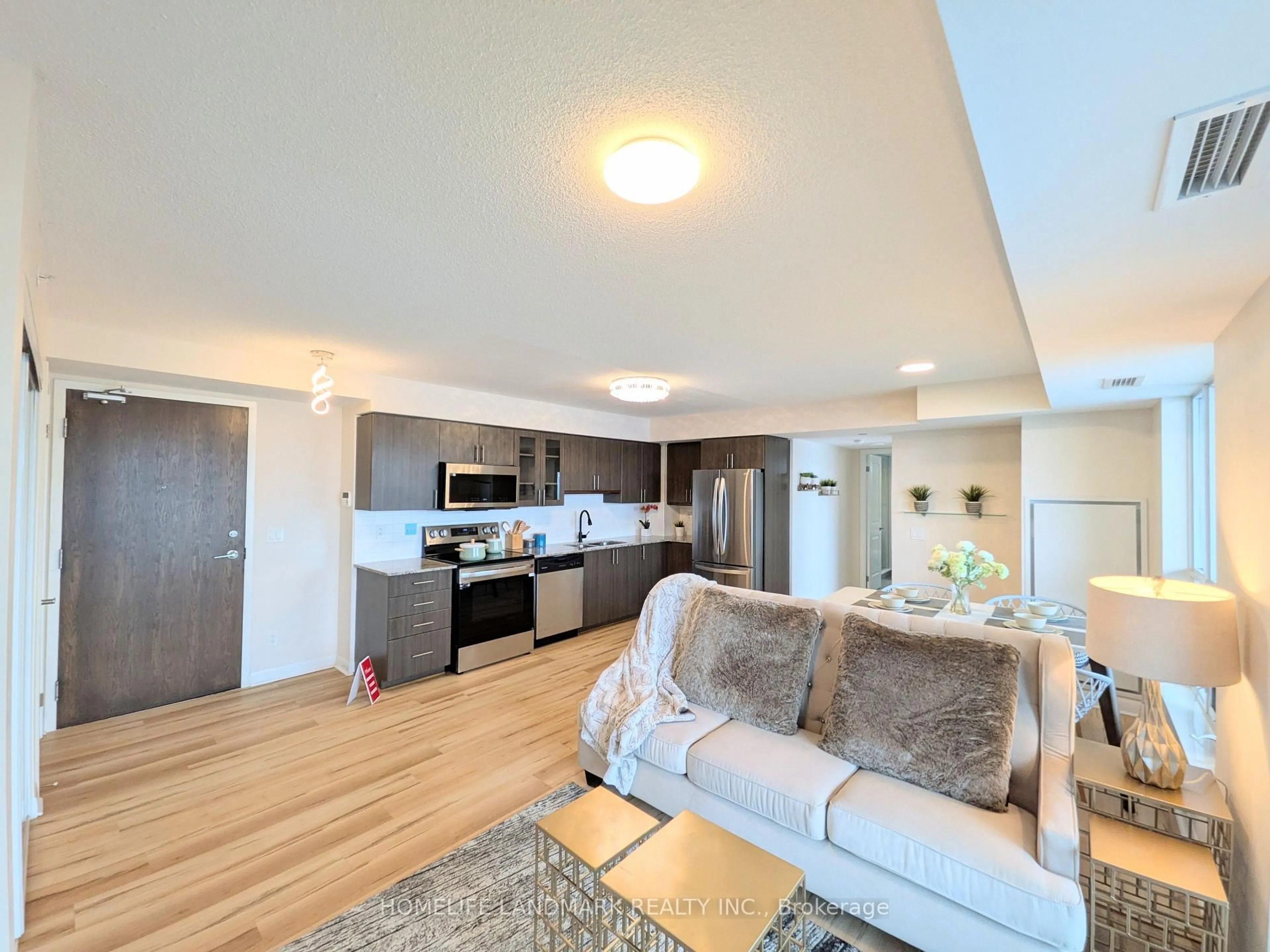 Living room with furniture, unknown for 75 Norman Bethune Ave #718, Richmond Hill Ontario L4B 0B6