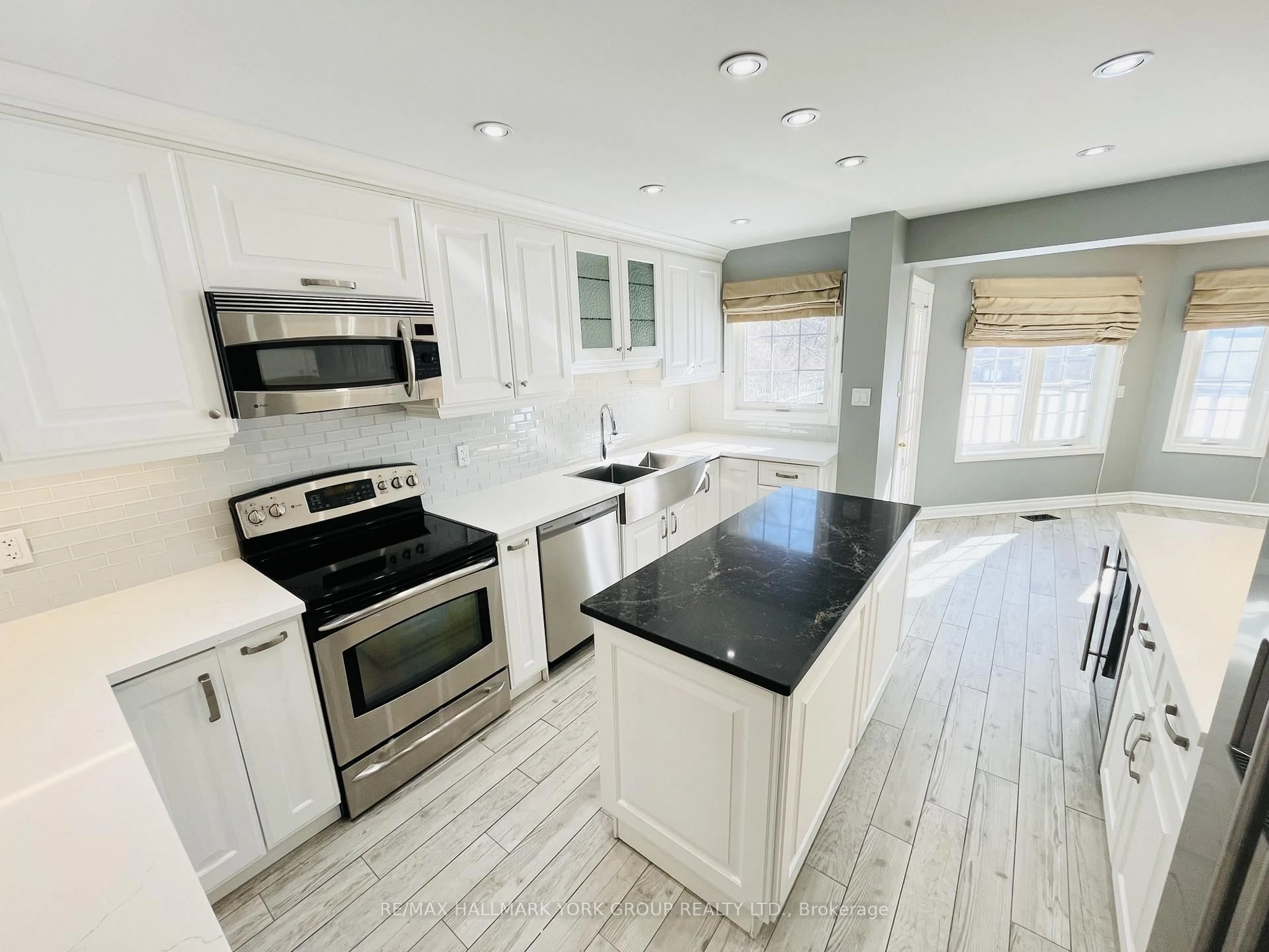 Open concept kitchen, ceramic/tile floor for 191 Burton Grve, King Ontario L7B 1C7