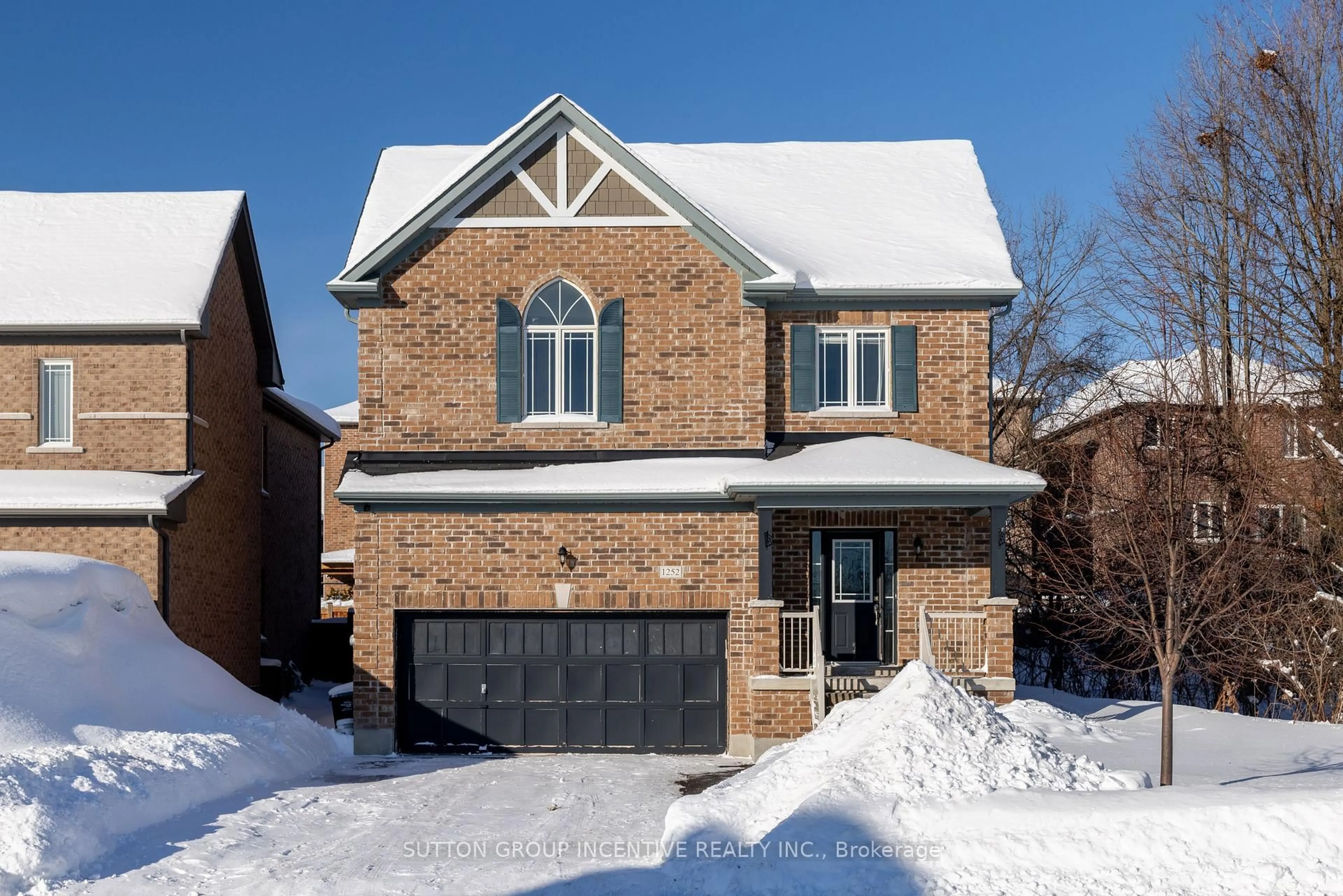 Home with brick exterior material, street for 1252 Bardeau St, Innisfil Ontario L0L 1W0