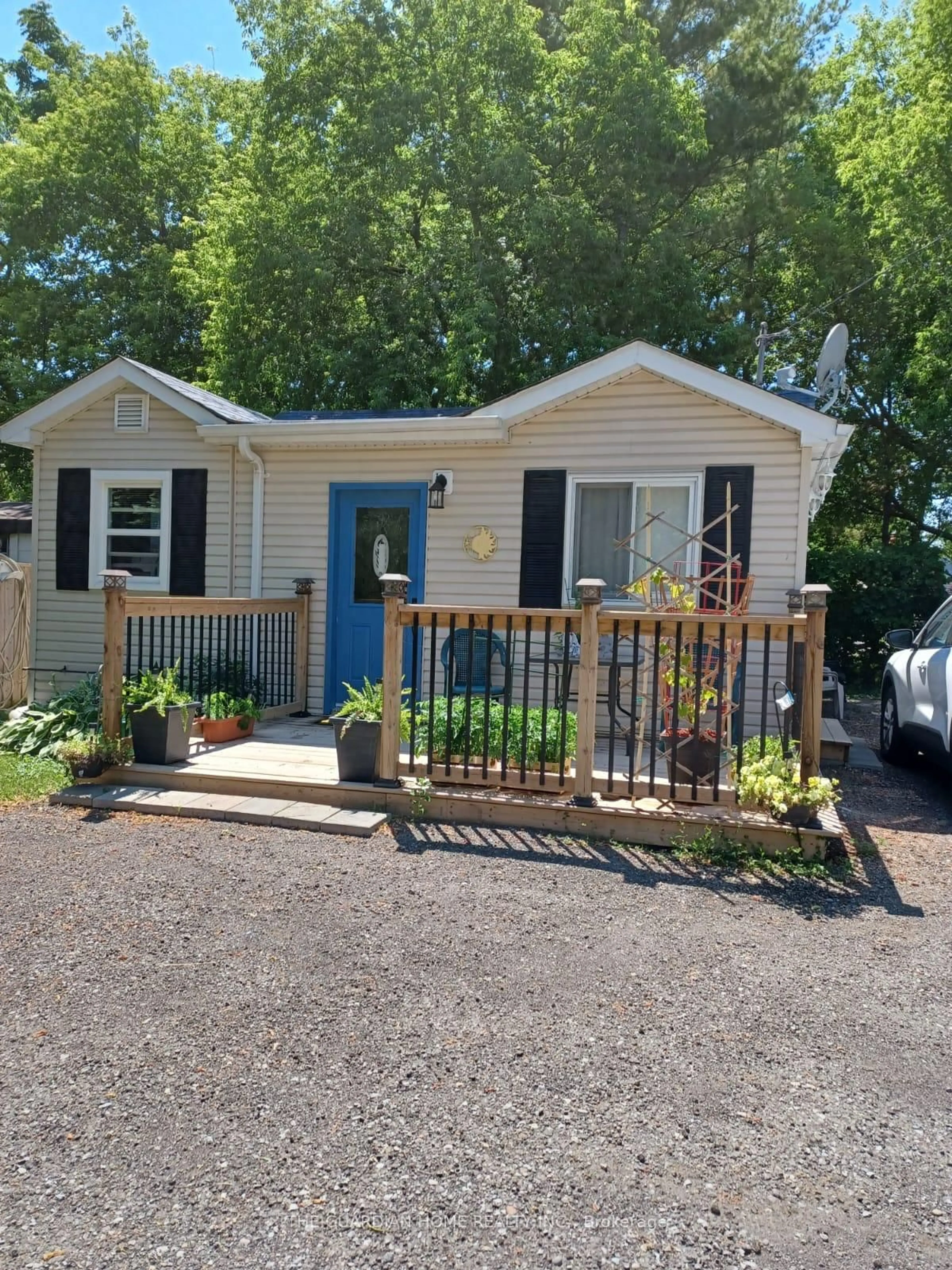 Home with vinyl exterior material, street for 28 & 30 Thompson Dr, Georgina Ontario L0E 1L0