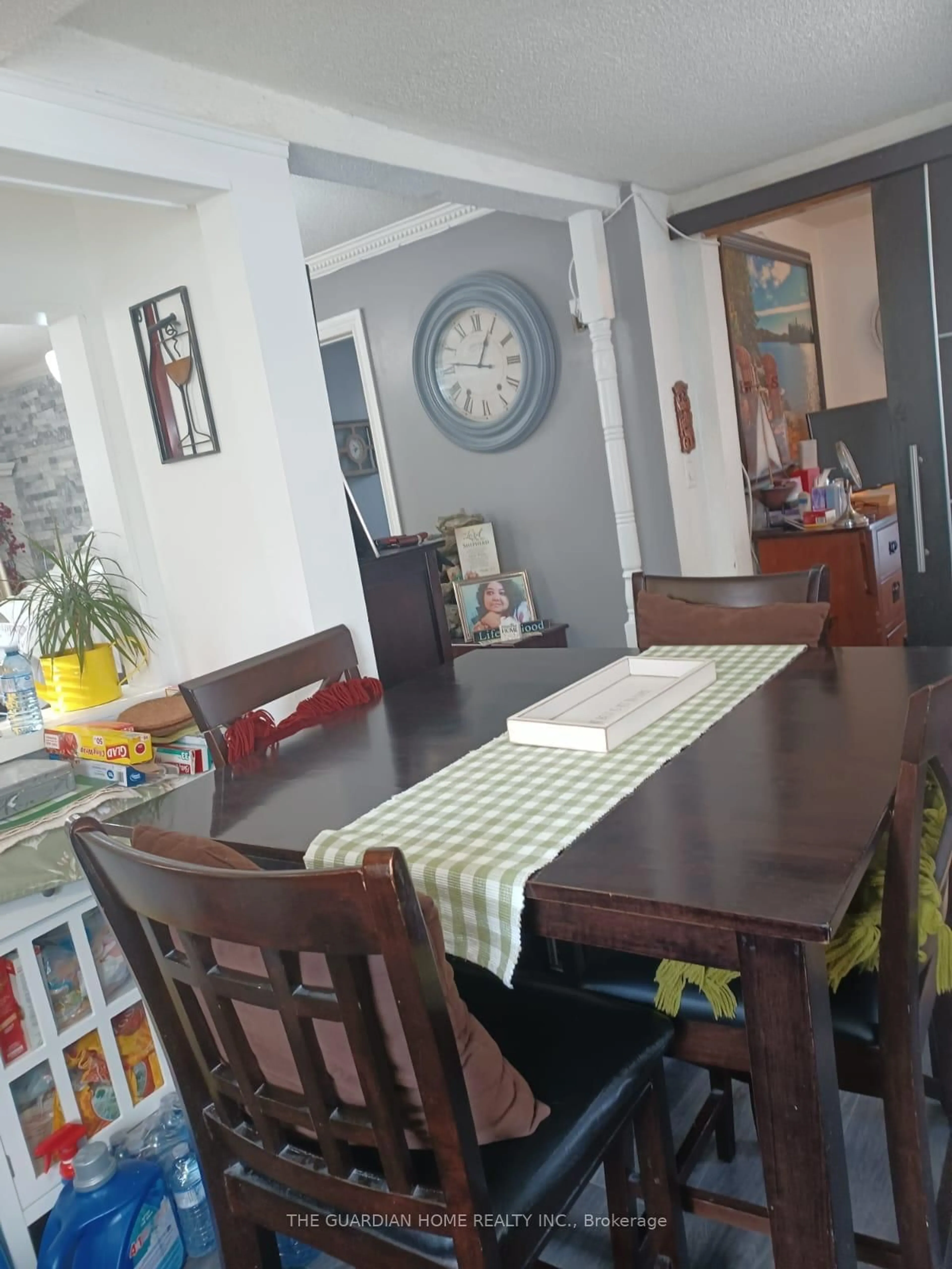 Dining room, unknown for 28 & 30 Thompson Dr, Georgina Ontario L0E 1L0