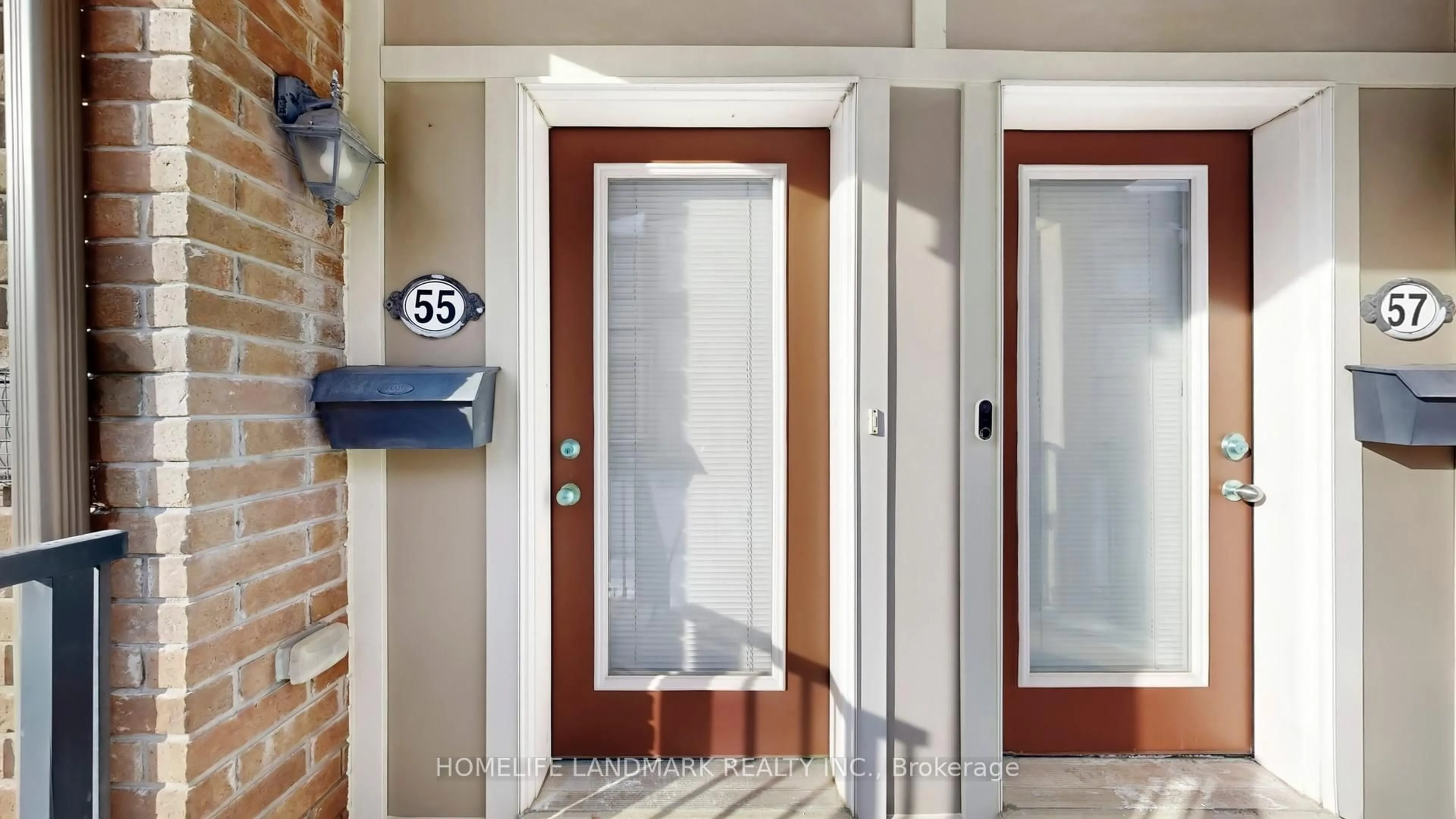 Indoor entryway for 55 Burton Howard Dr, Aurora Ontario L4G 0S3