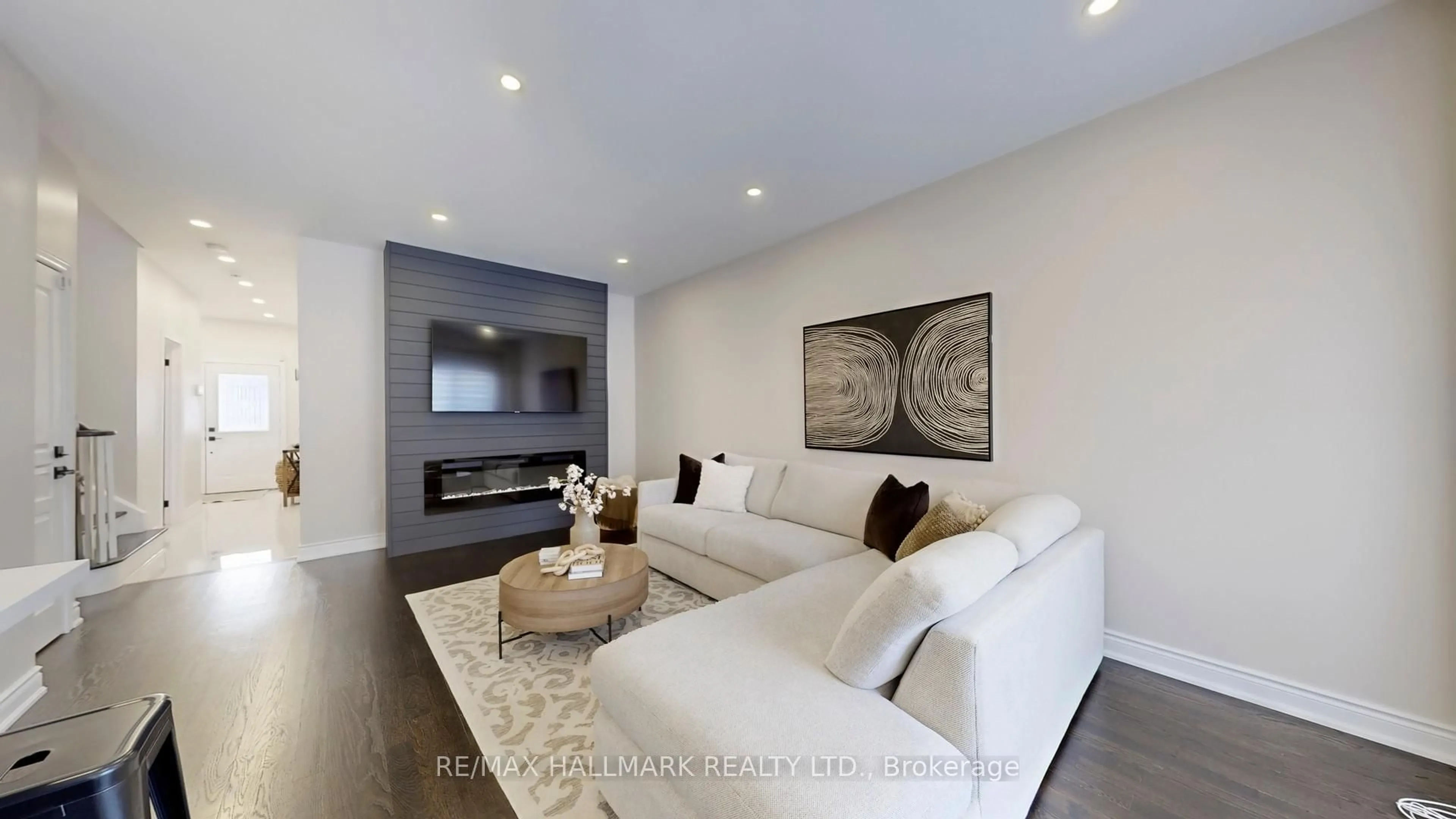 Living room with furniture, unknown for 11 Martina Cres, Vaughan Ontario L4H 3B6