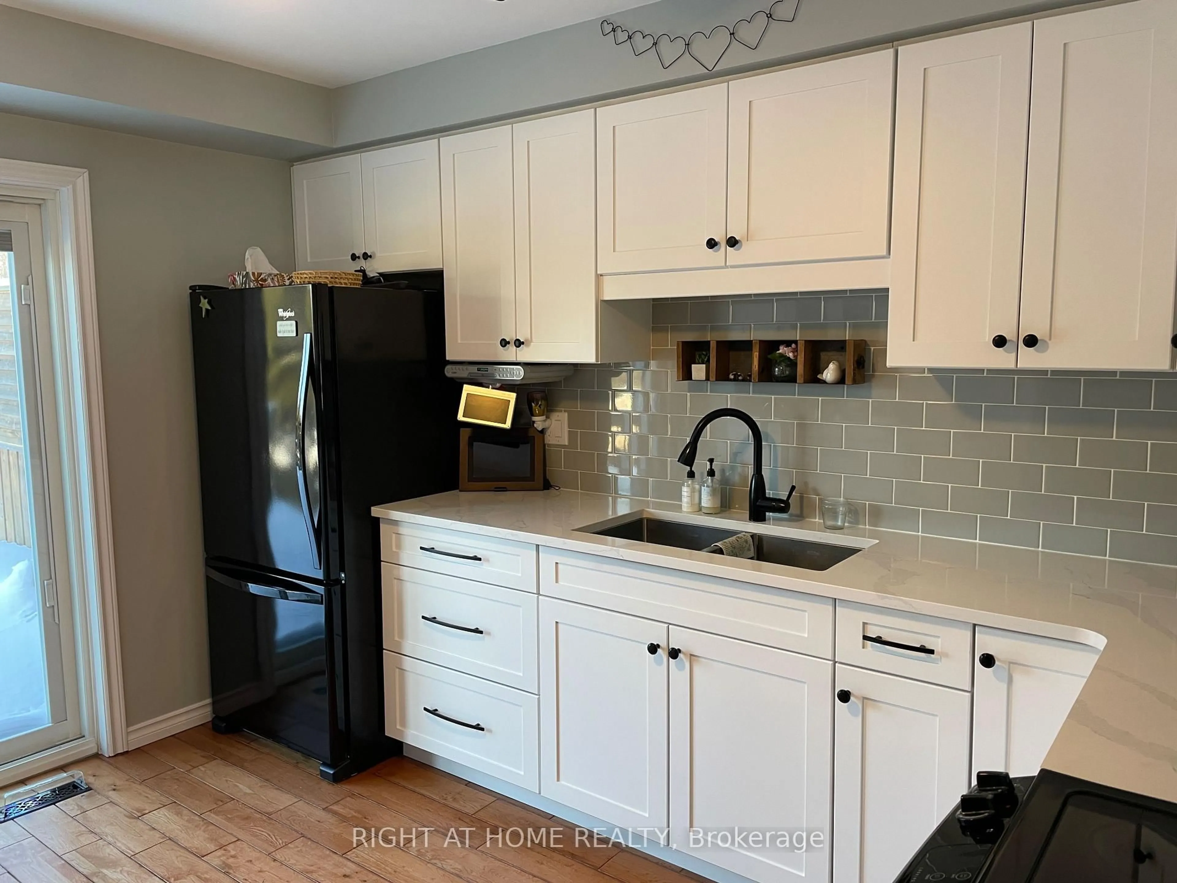 Unknown for 19 South Balsam St, Uxbridge Ontario L9P 1E9