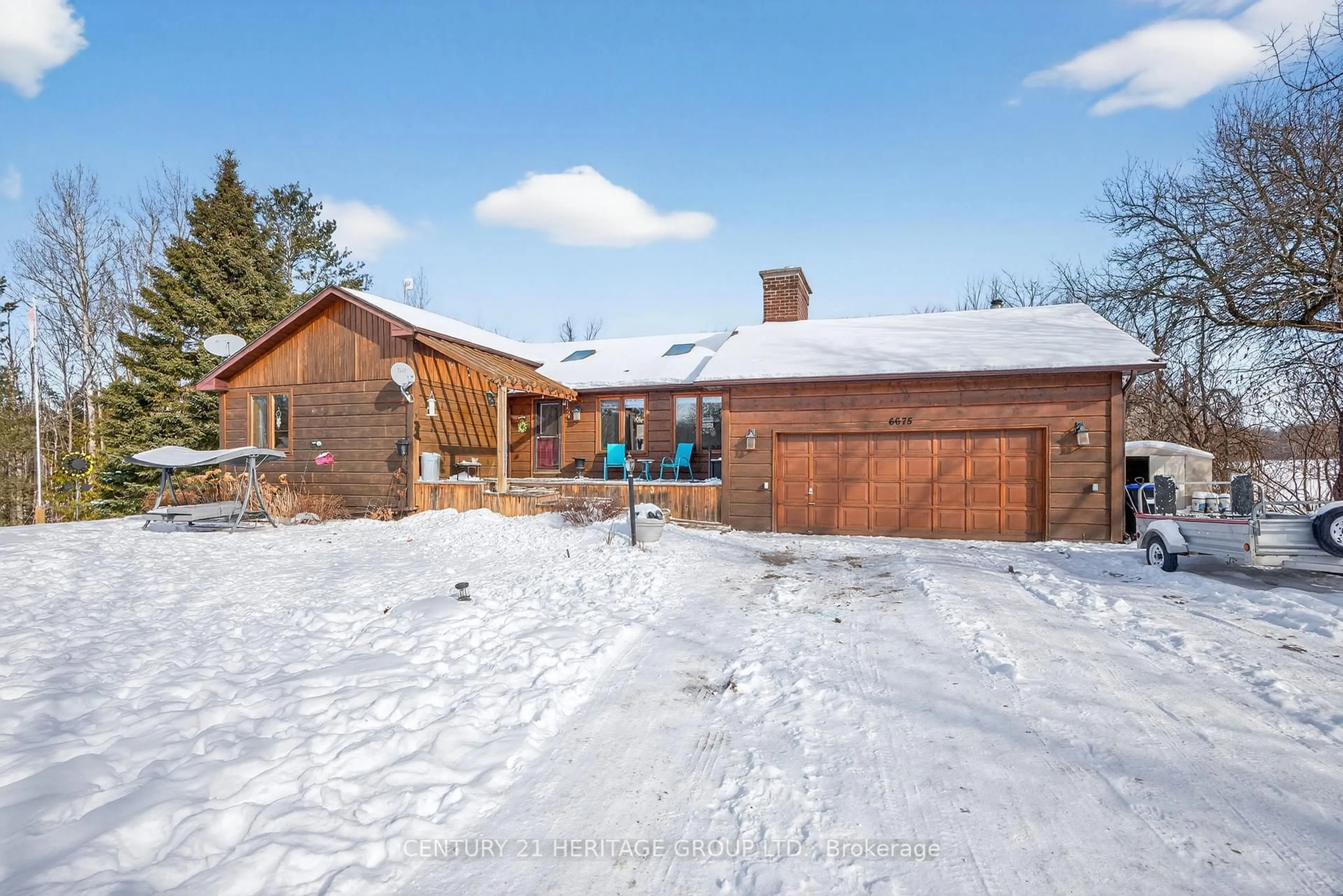 A pic from outside/outdoor area/front of a property/back of a property/a pic from drone, street for 6675 Scotch Line, Essa Ontario L9R 1V2