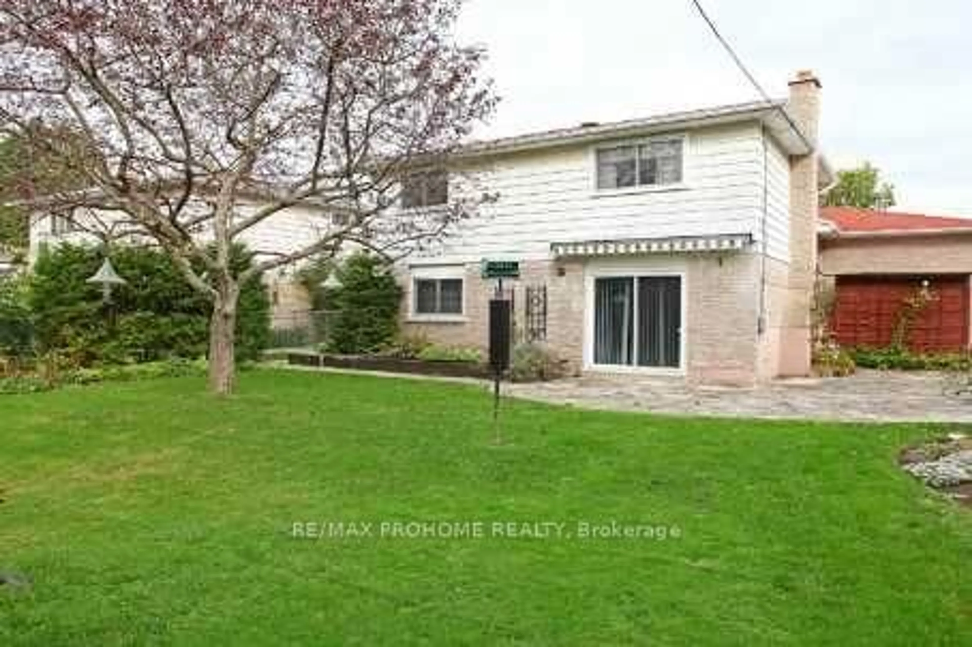 A pic from outside/outdoor area/front of a property/back of a property/a pic from drone, street for 157 Fitzgerald Ave, Markham Ontario L3R 1R7