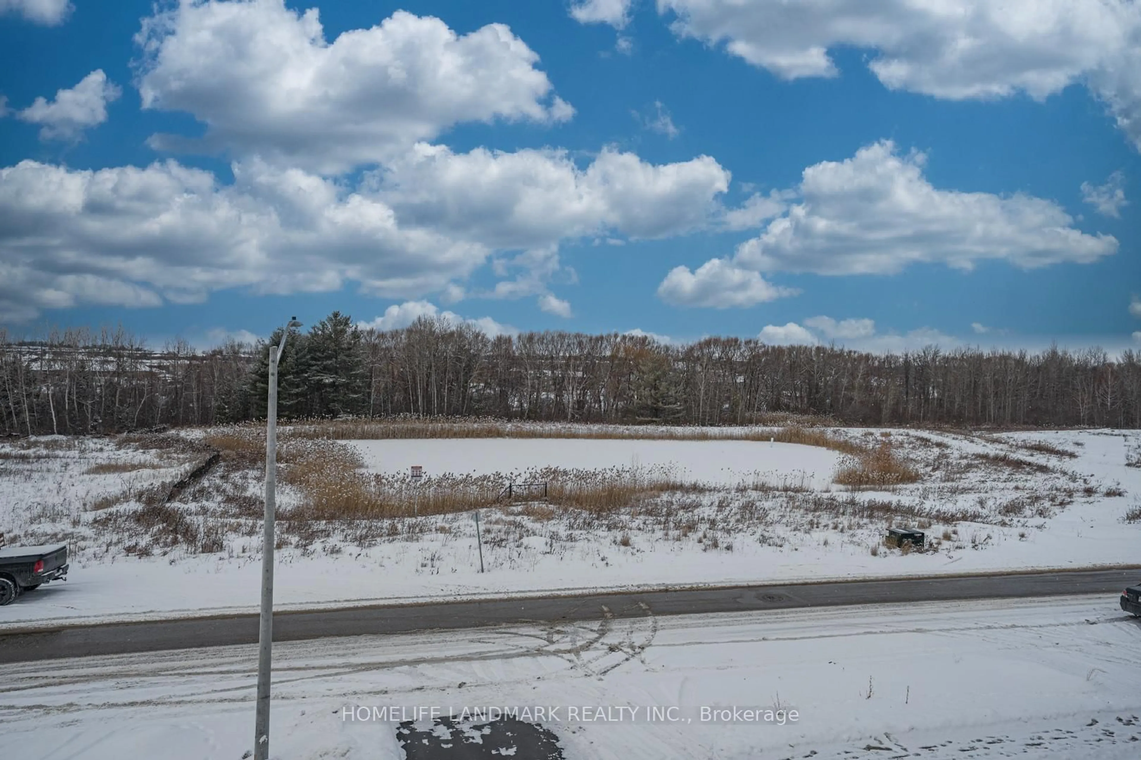 A pic from outside/outdoor area/front of a property/back of a property/a pic from drone, water/lake/river/ocean view for 85 Jonkman Blvd, Bradford West Gwillimbury Ontario L3Z 4J9