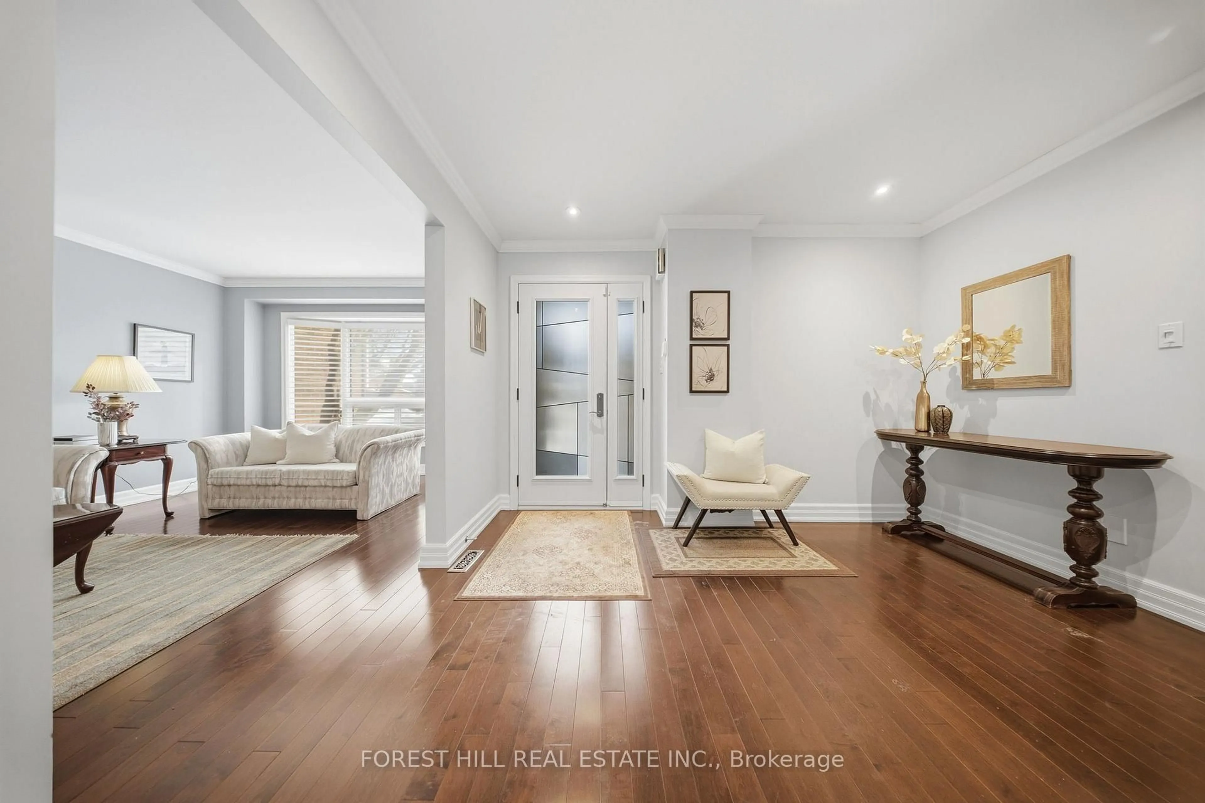 Indoor entryway for 12 Felicia Crt, Vaughan Ontario L4J 5K6