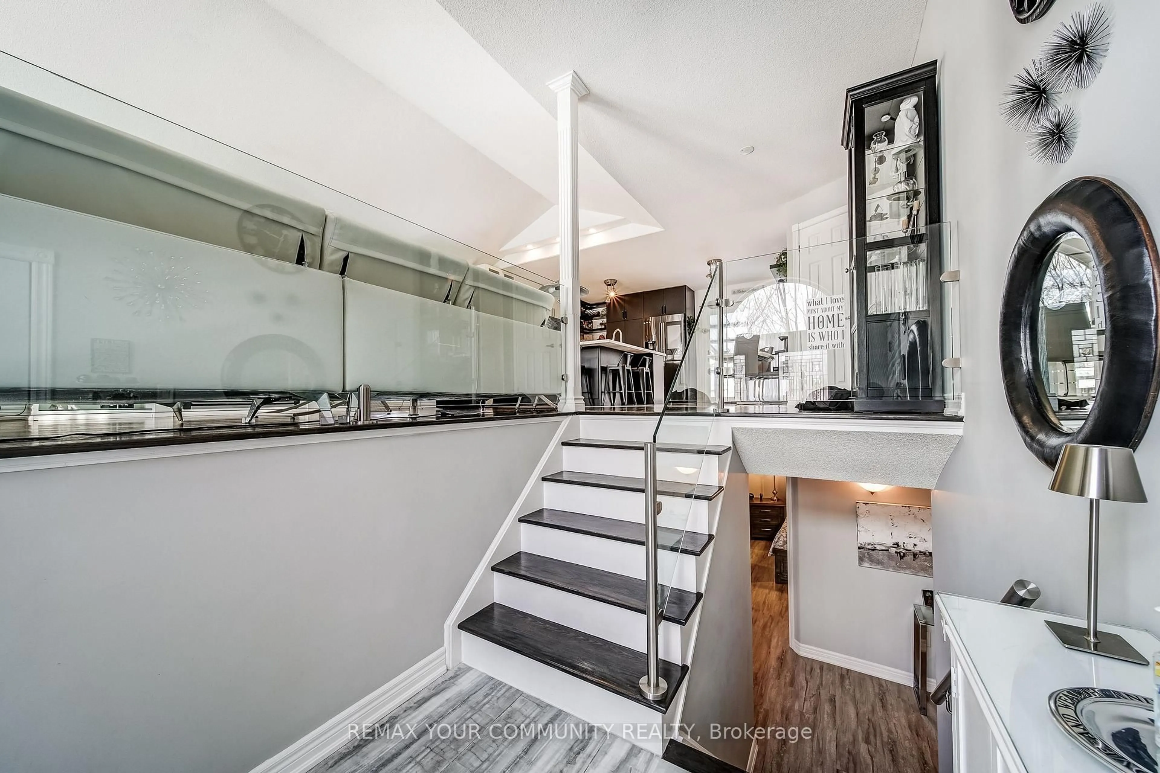 Stairs for 53 Highcastle Ave, Georgina Ontario L4P 4B4