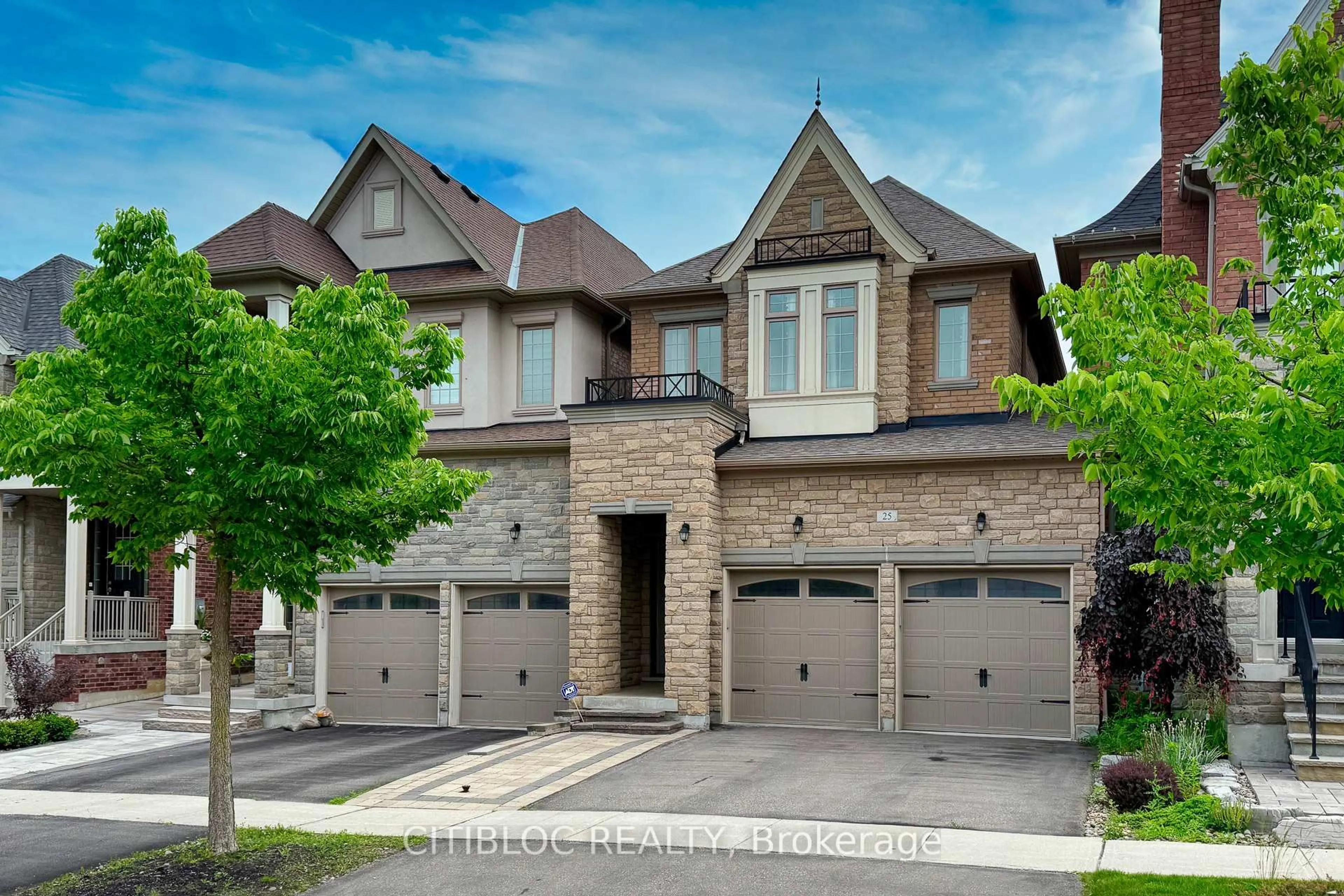 Home with brick exterior material, street for 25 Claudview St, King Ontario L7B 0C6