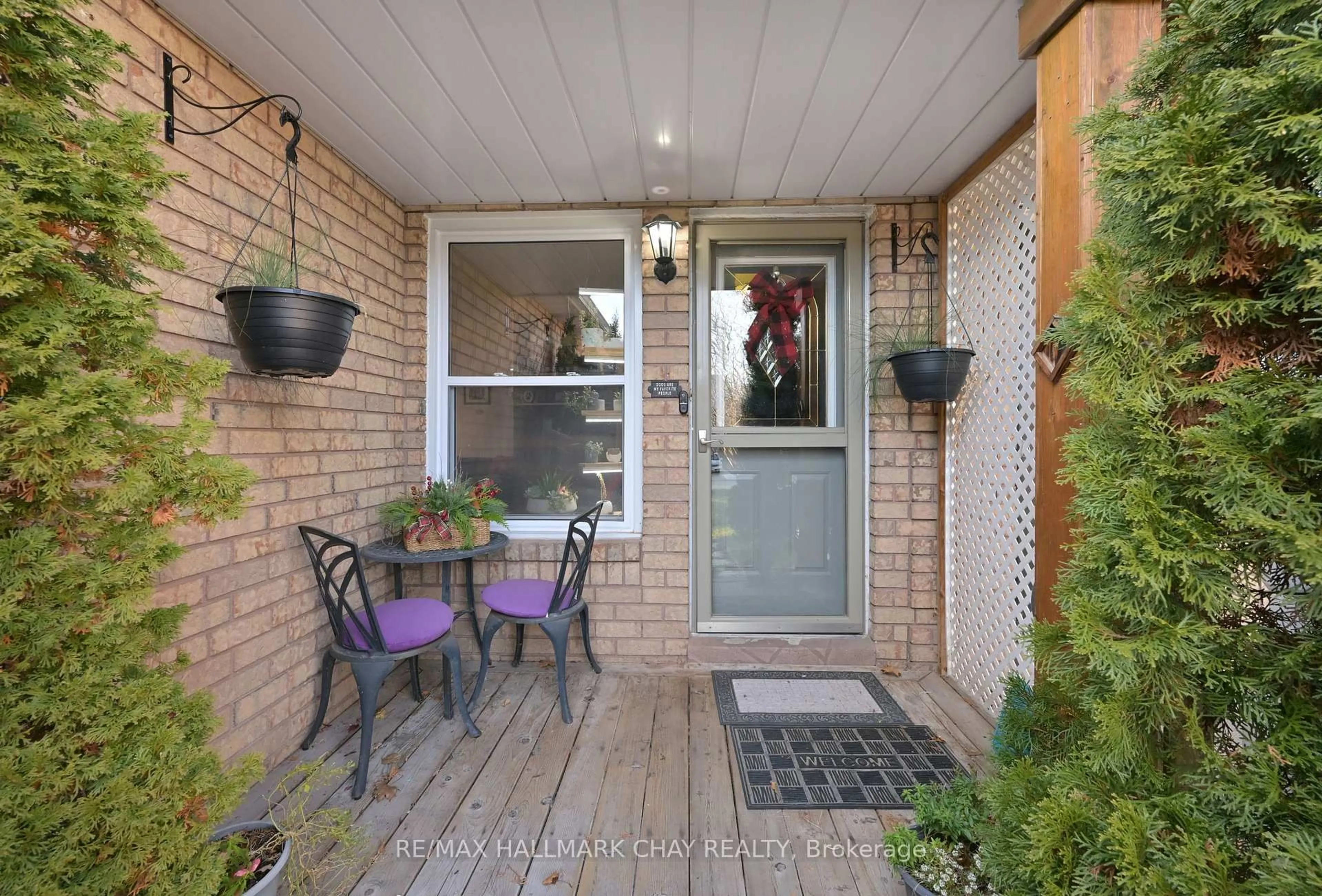 Patio, street for 184 Heydon Ave, New Tecumseth Ontario L0M 1A0