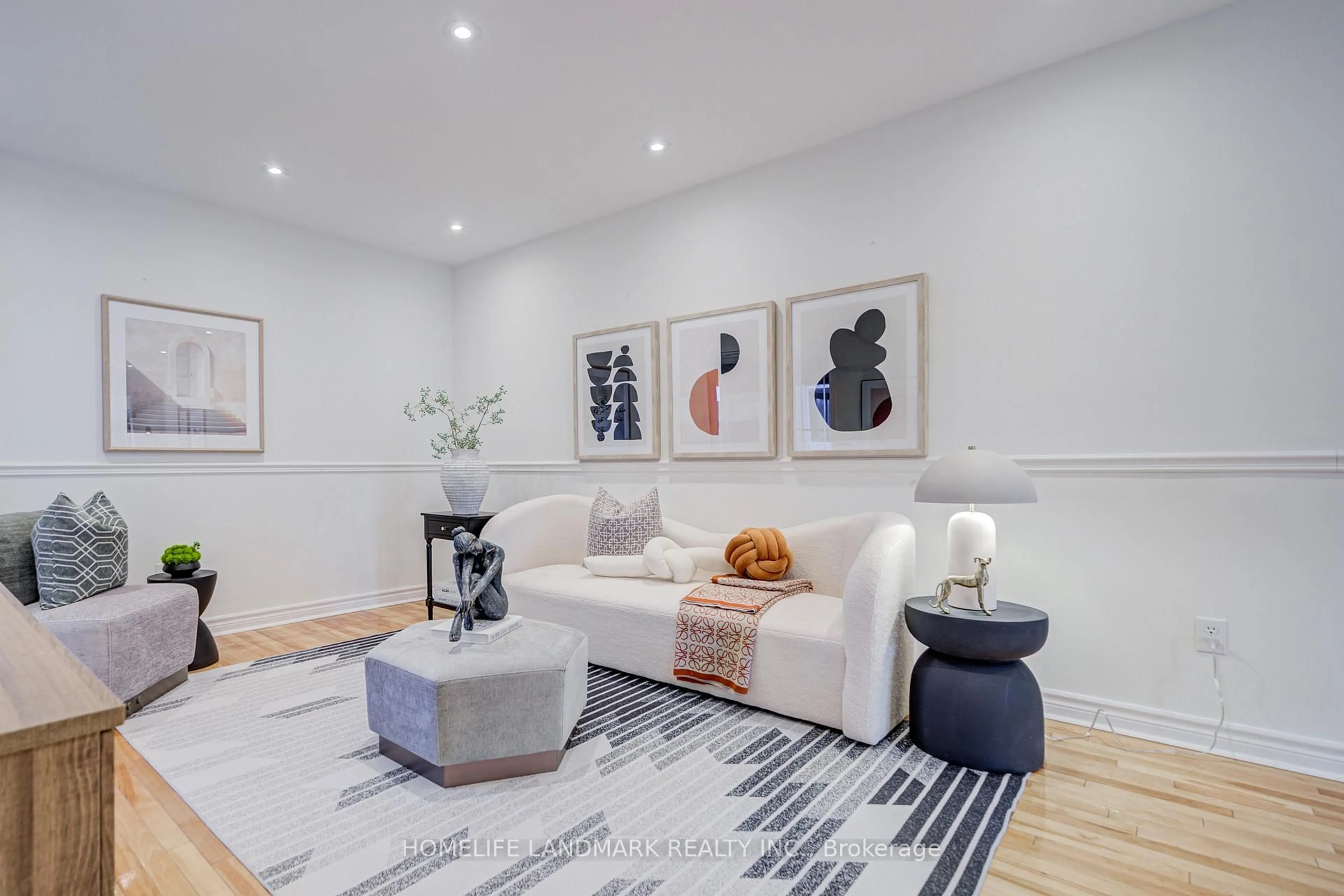 Living room with furniture, unknown for 101 Upton Cres, Markham Ontario L3R 3T3