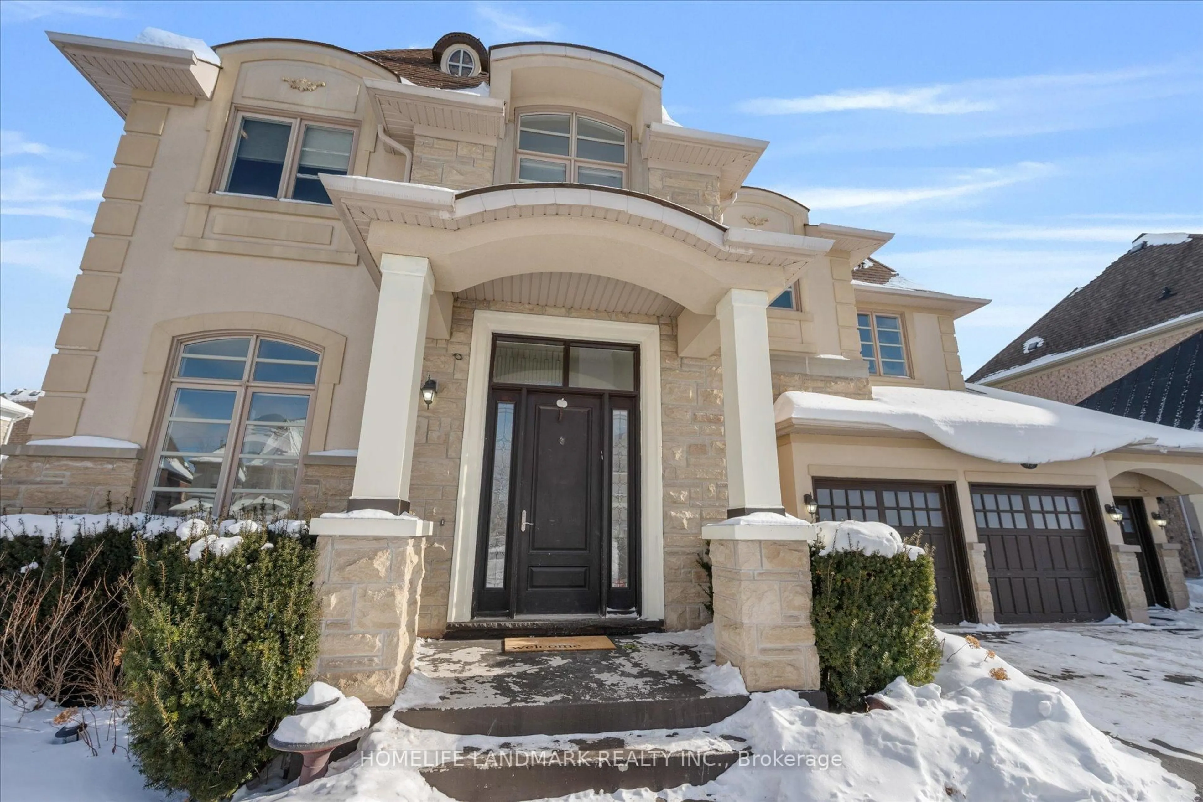 Unknown for 45 Carisbrooke Circ, Aurora Ontario L4G 0K4