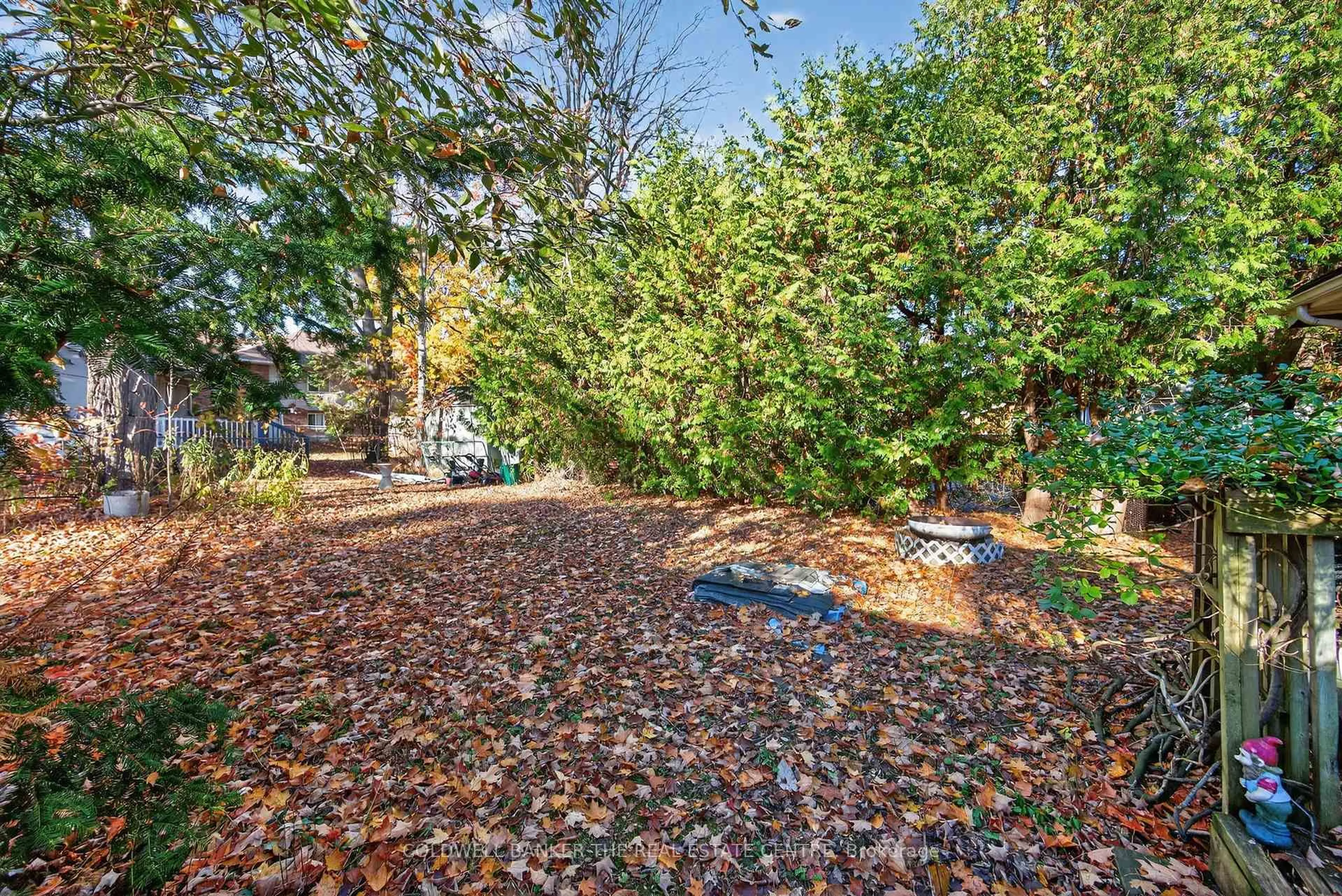 Patio, forest/trees view for 710 Lakelands Ave, Innisfil Ontario L9S 4E6