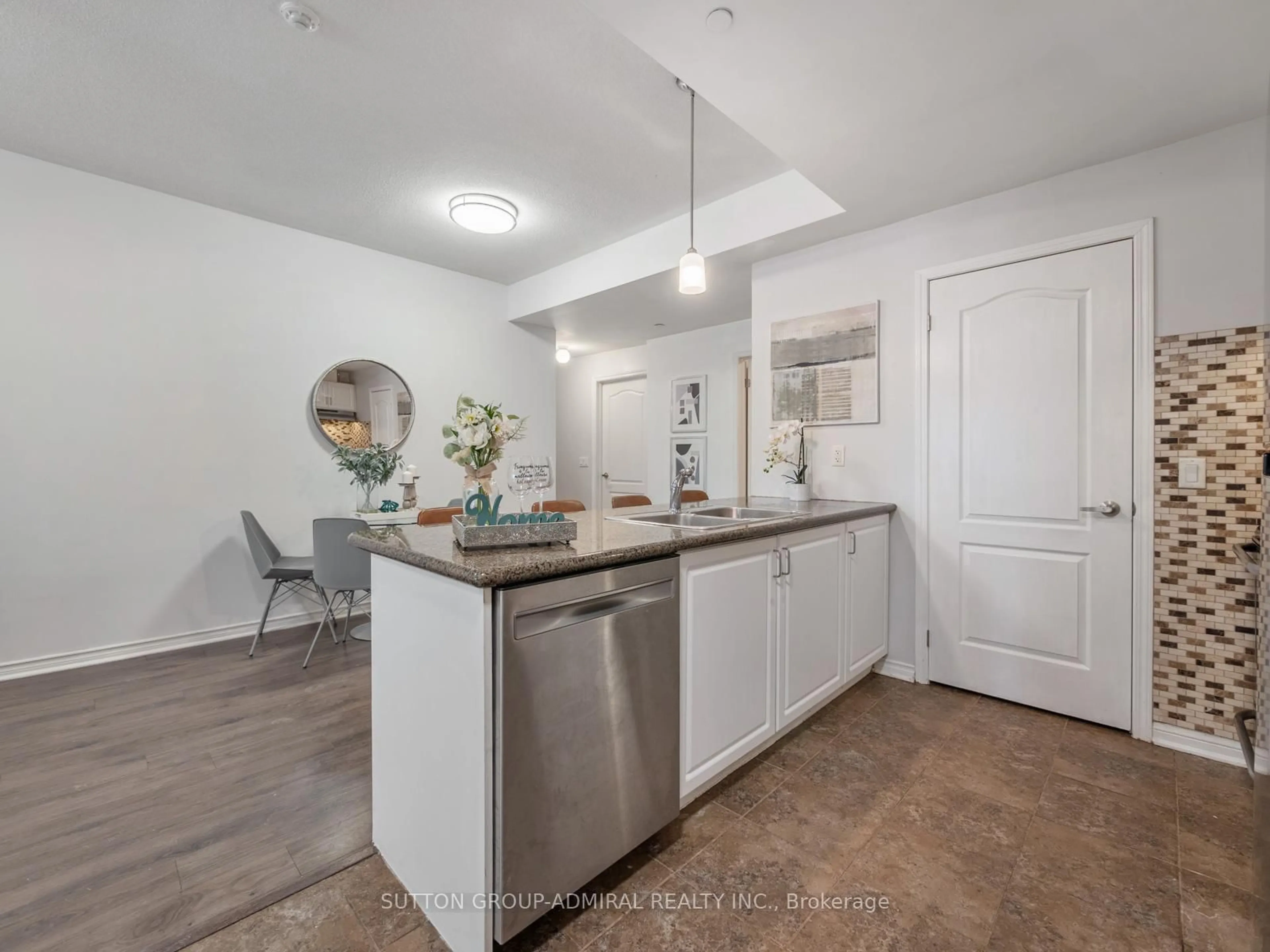 Open concept kitchen, unknown for 9589 Keele St #101, Vaughan Ontario L6A 5M1