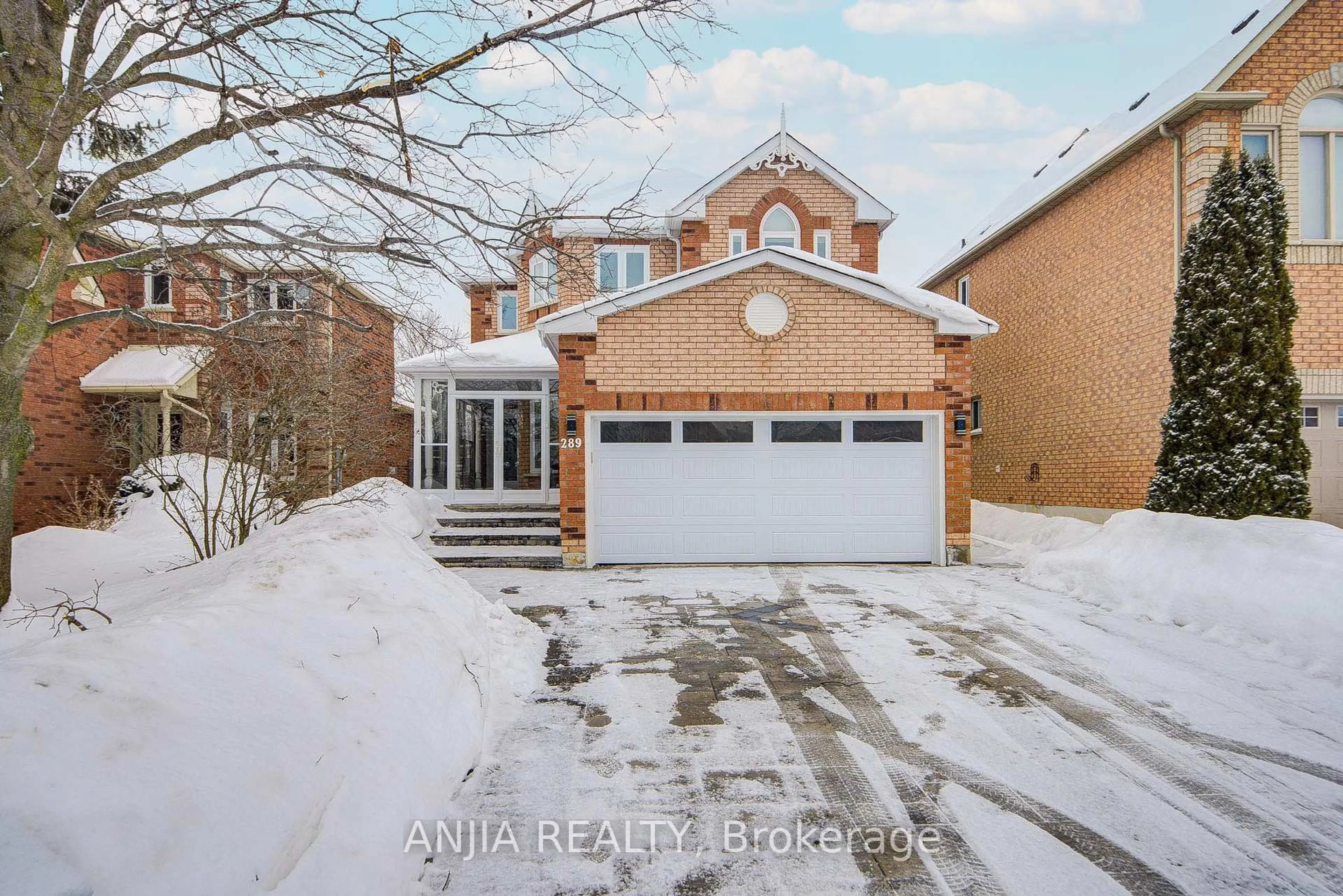 Unknown for 289 Hoover Park Dr, Whitchurch-Stouffville Ontario L4A 1K9