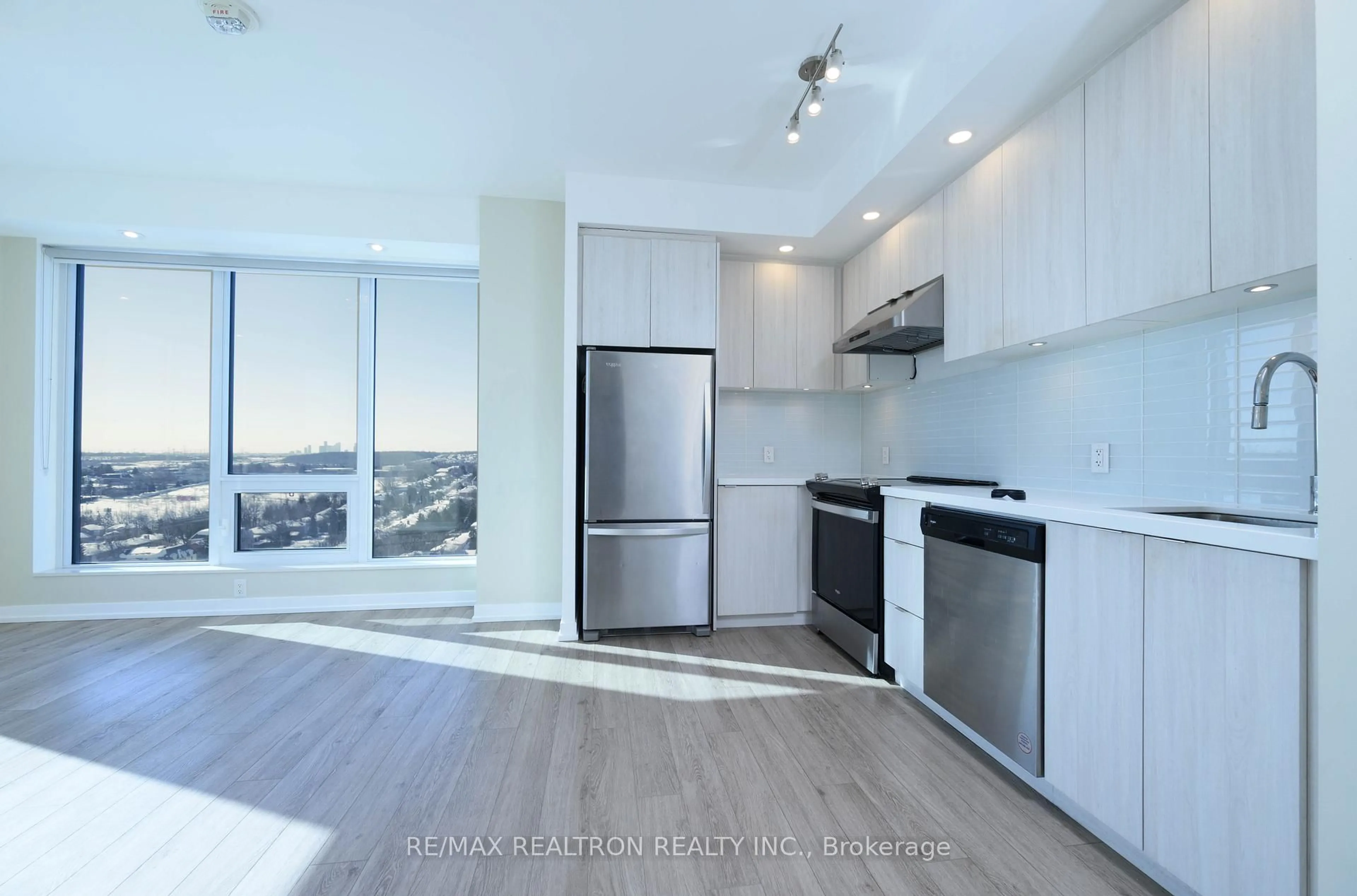 Unknown for 8868 Yonge St #1508, Richmond Hill Ontario L4C 1Z8