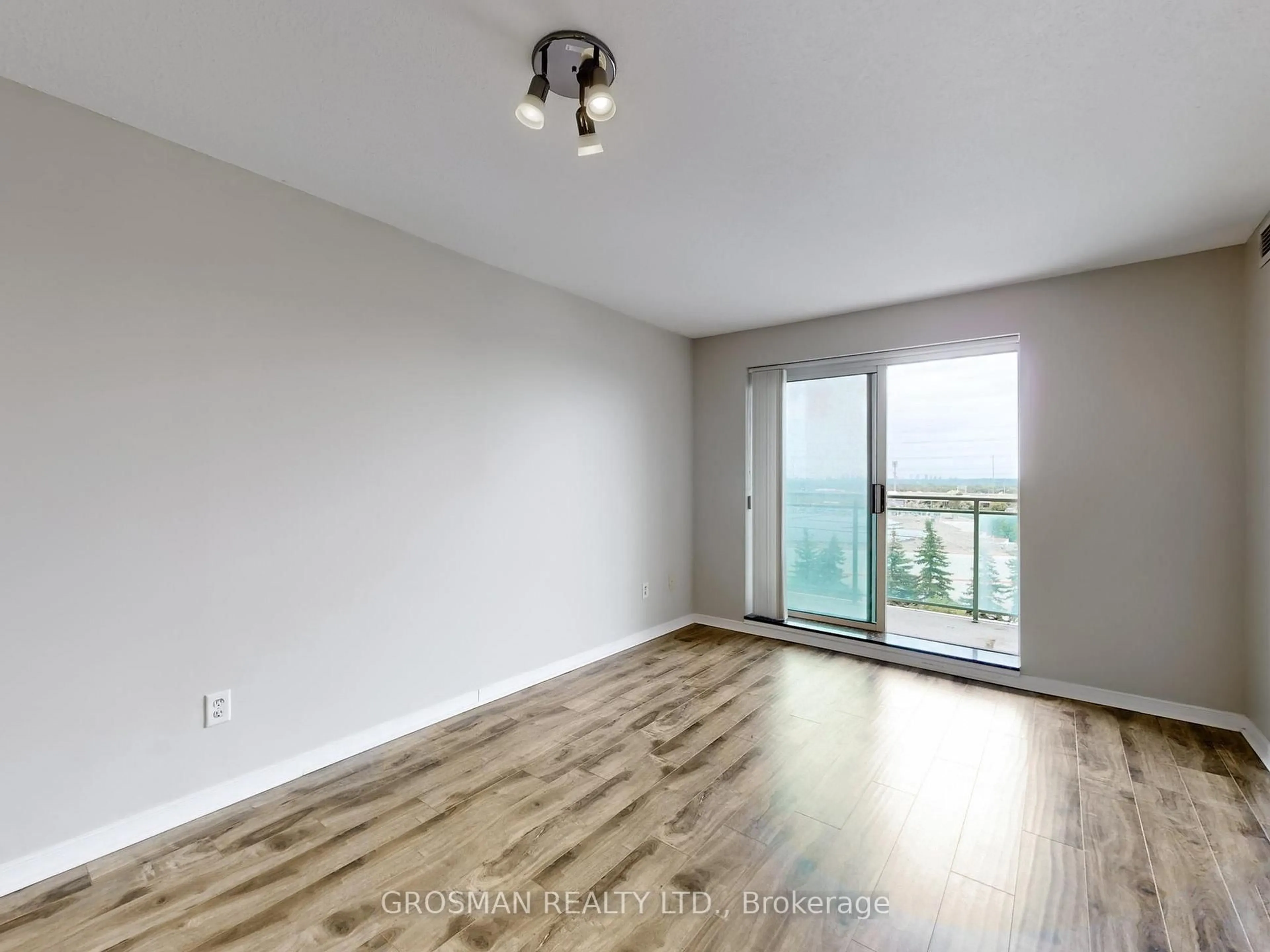 A pic of a room for 39 Oneida Cres #721, Richmond Hill Ontario L4B 4T9