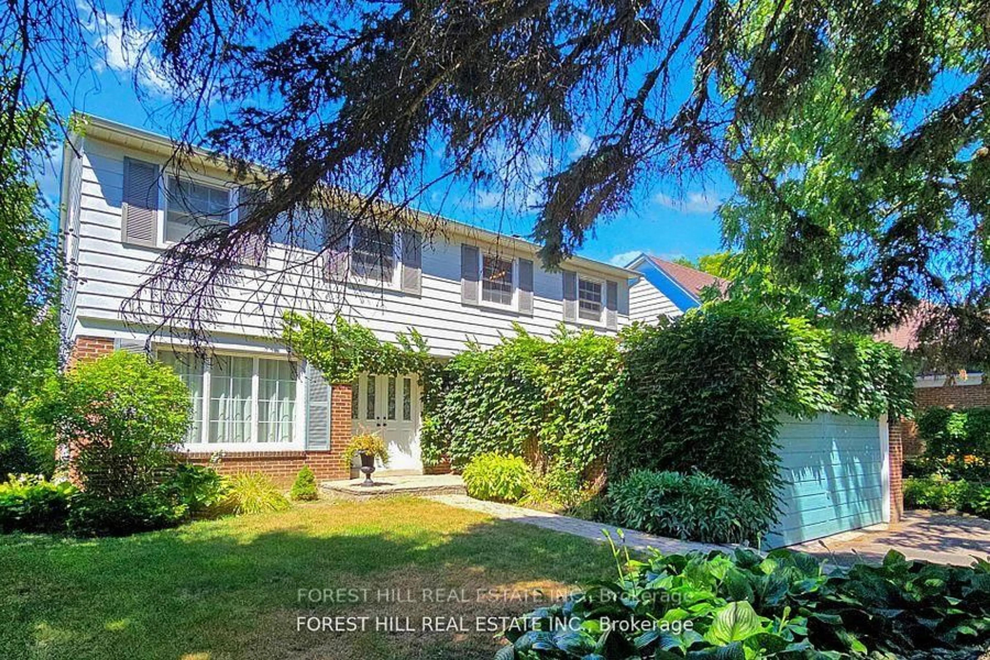 A pic from outside/outdoor area/front of a property/back of a property/a pic from drone, street for 20 Thurgate Cres, Markham Ontario L3T 4G3