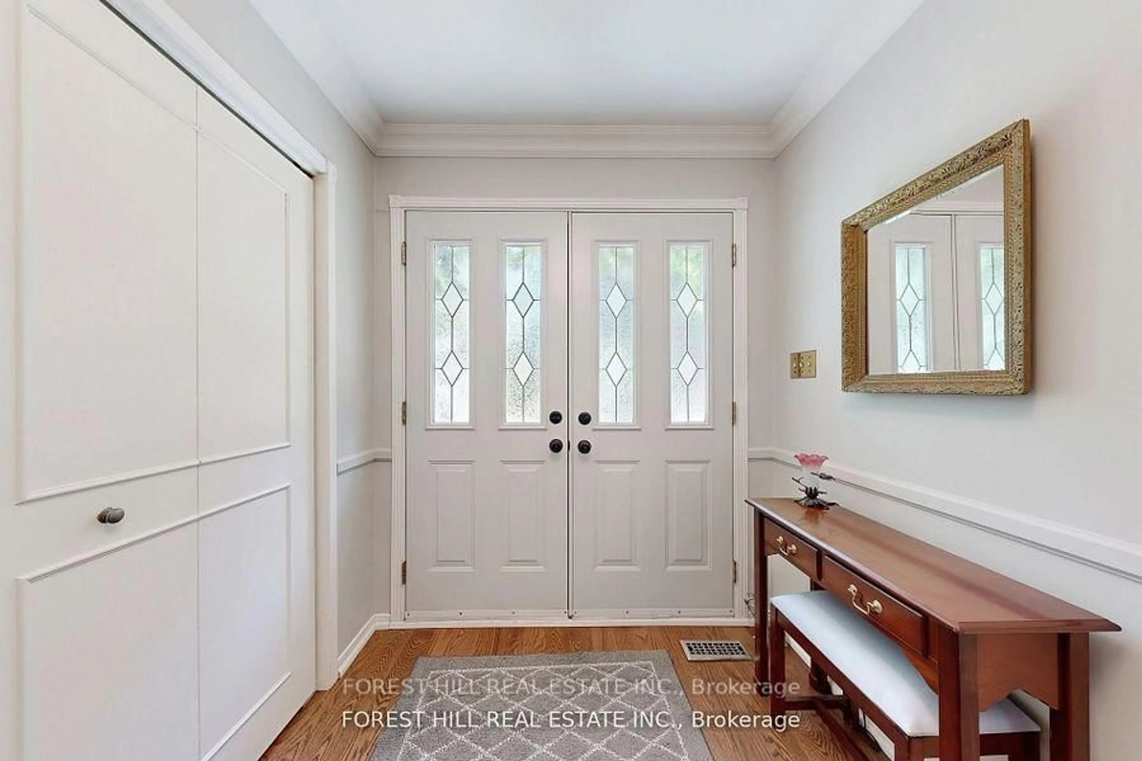 Indoor entryway for 20 Thurgate Cres, Markham Ontario L3T 4G3